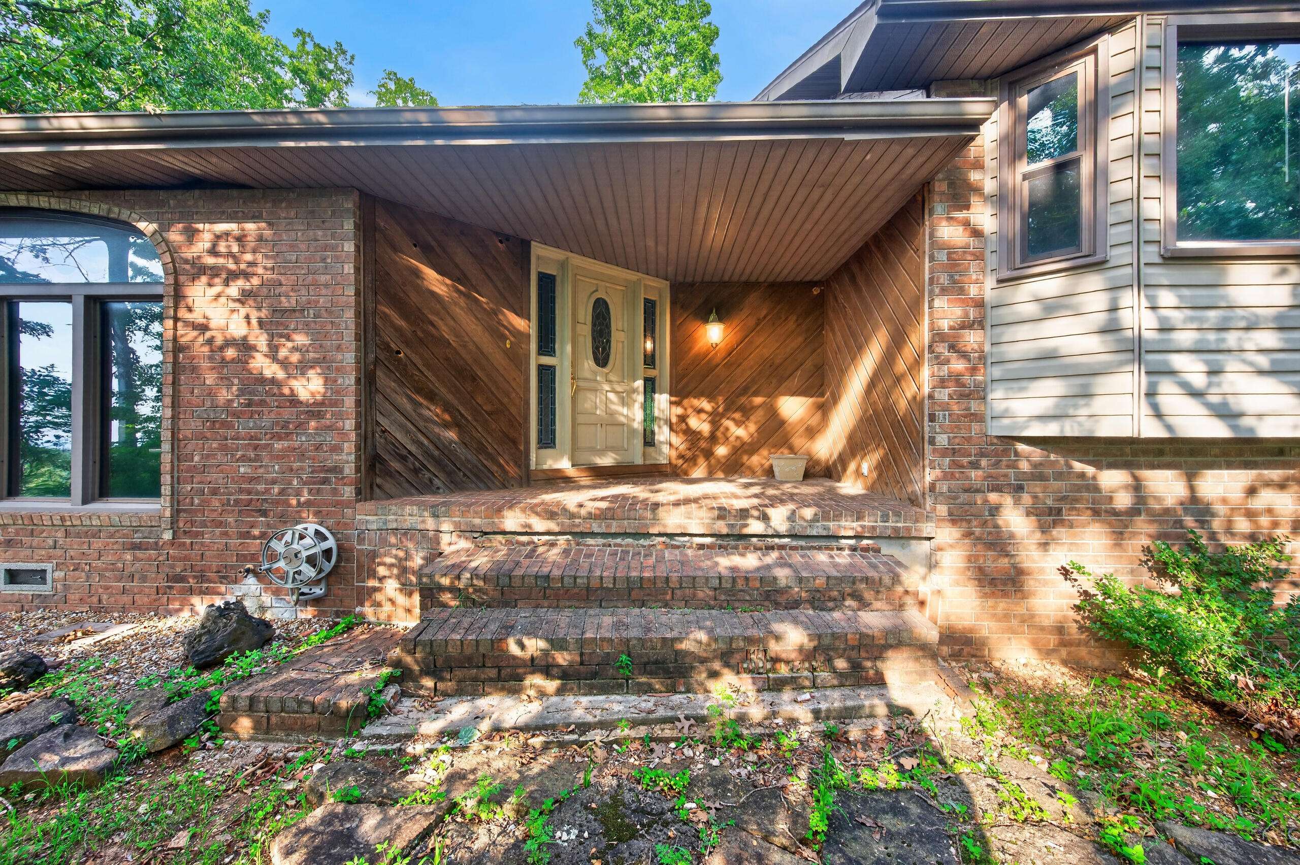 468 White Clover RD, Strafford, MO 65757