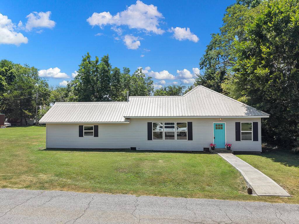 214 E Wilson ST, Wheaton, MO 64874