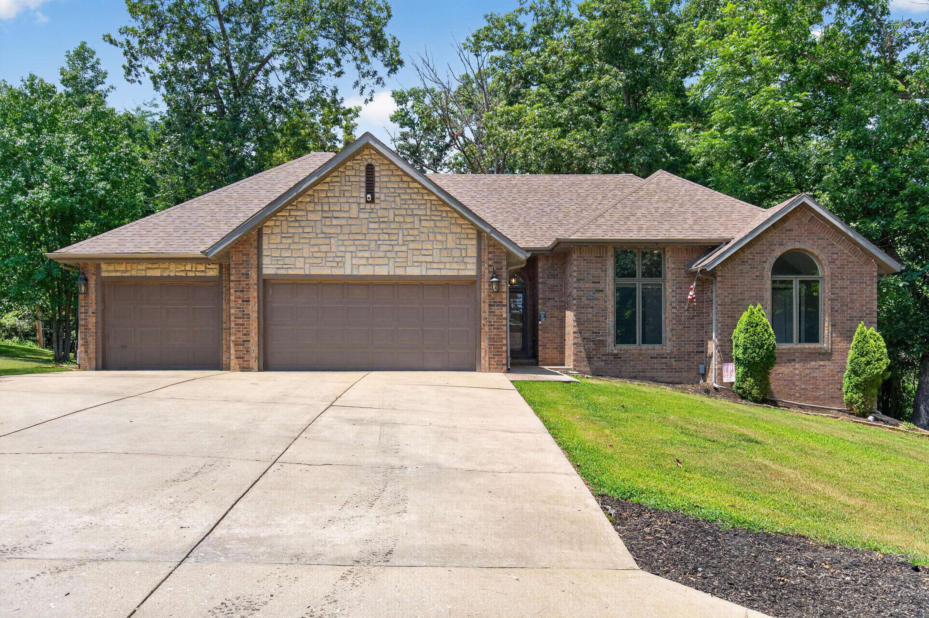 86 Westwood DR, Branson, MO 65616