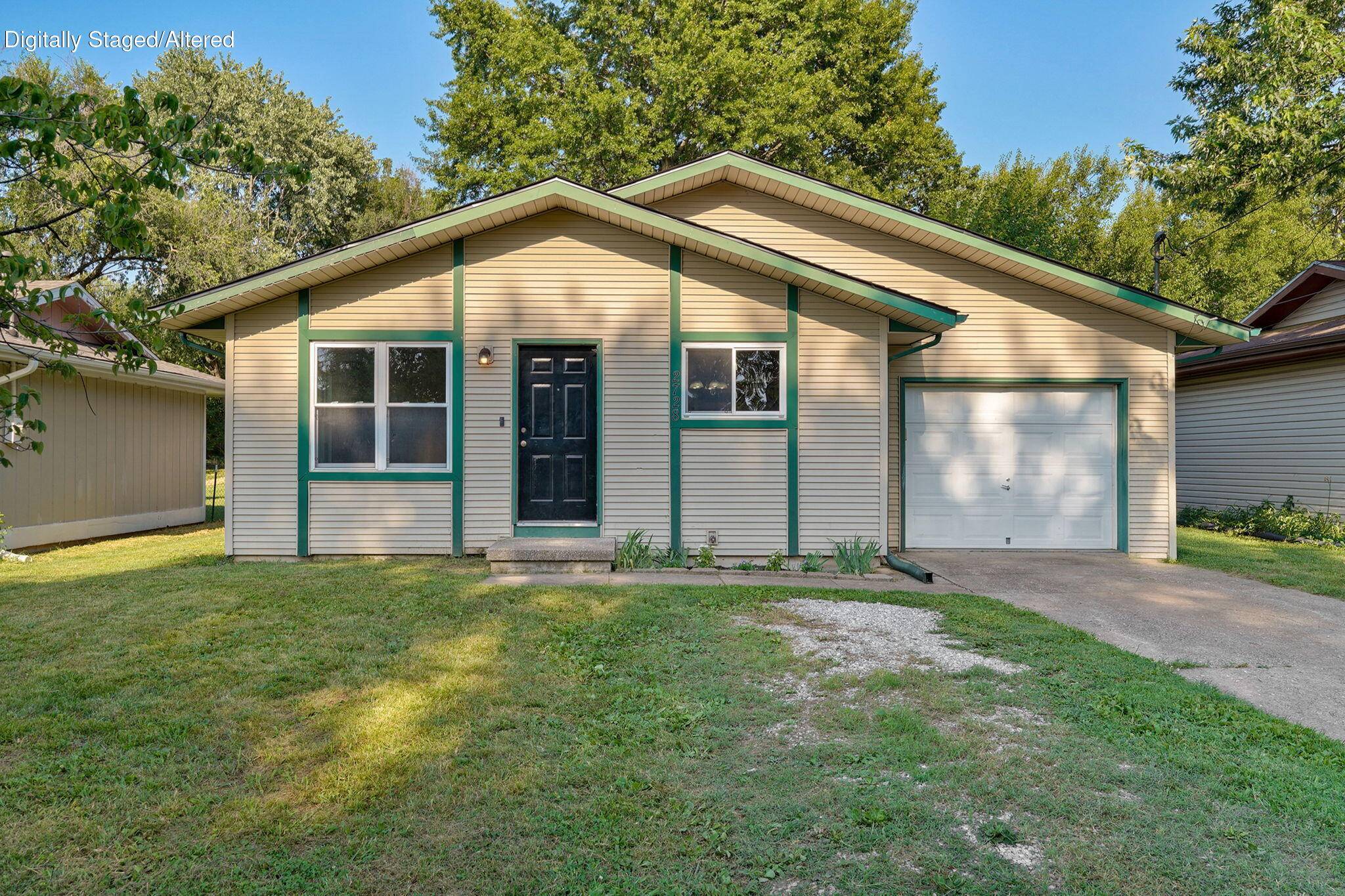 2728 N Summit AVE, Springfield, MO 65803