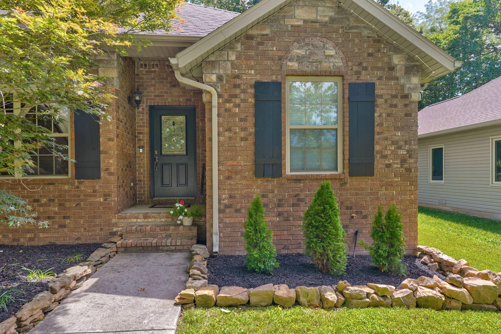 658 Greer AVE, Nixa, MO 65714