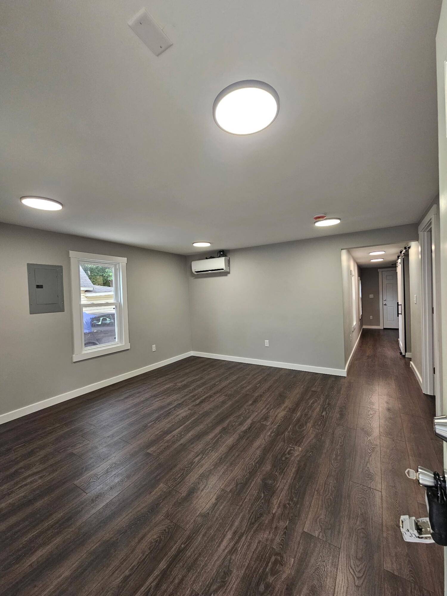 1831 W Chestnut ST, Springfield, MO 65802
