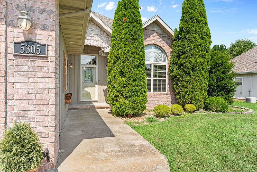 5305 N 11th AVE, Ozark, MO 65721