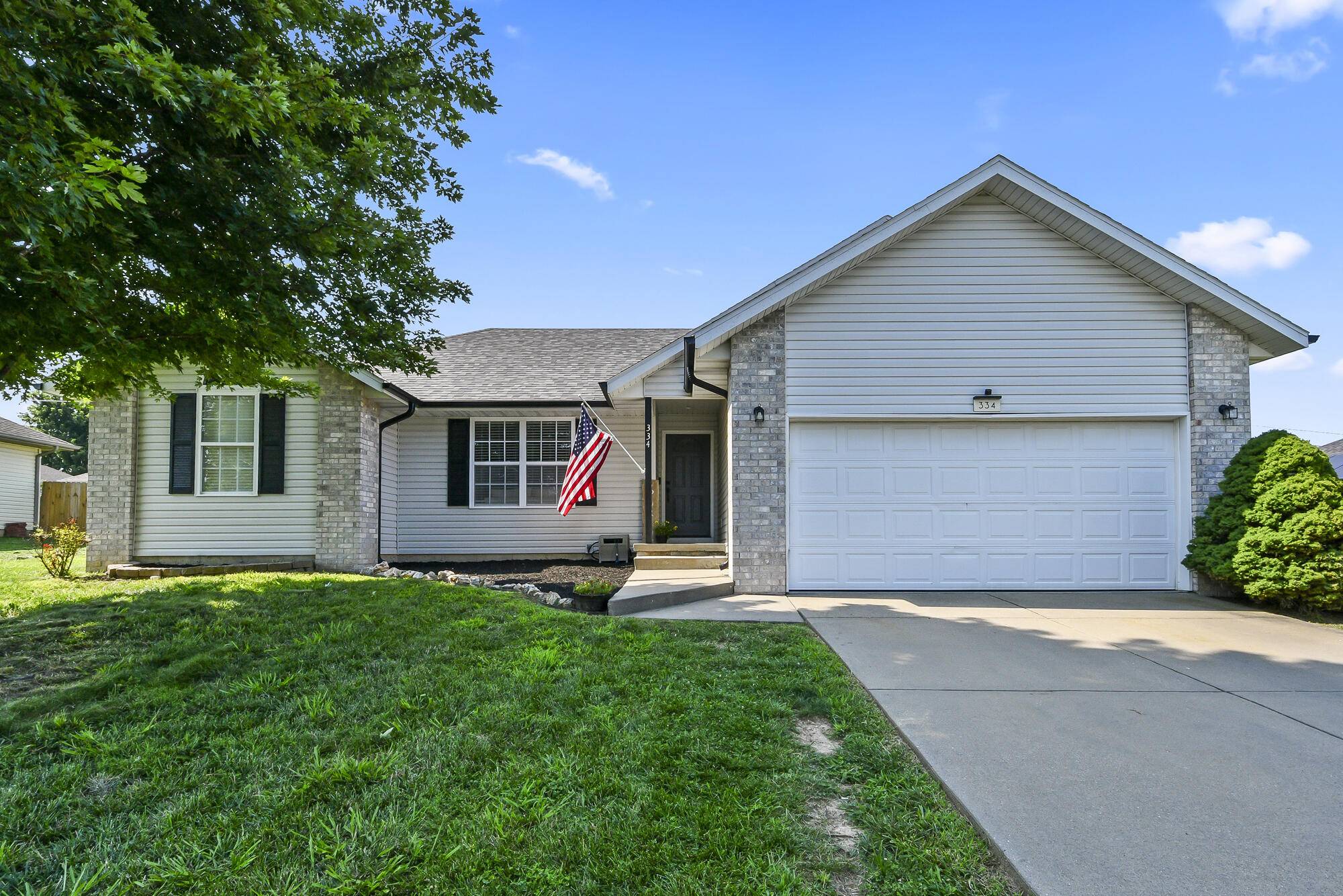 334 Sugar Tree RD, Sparta, MO 65753