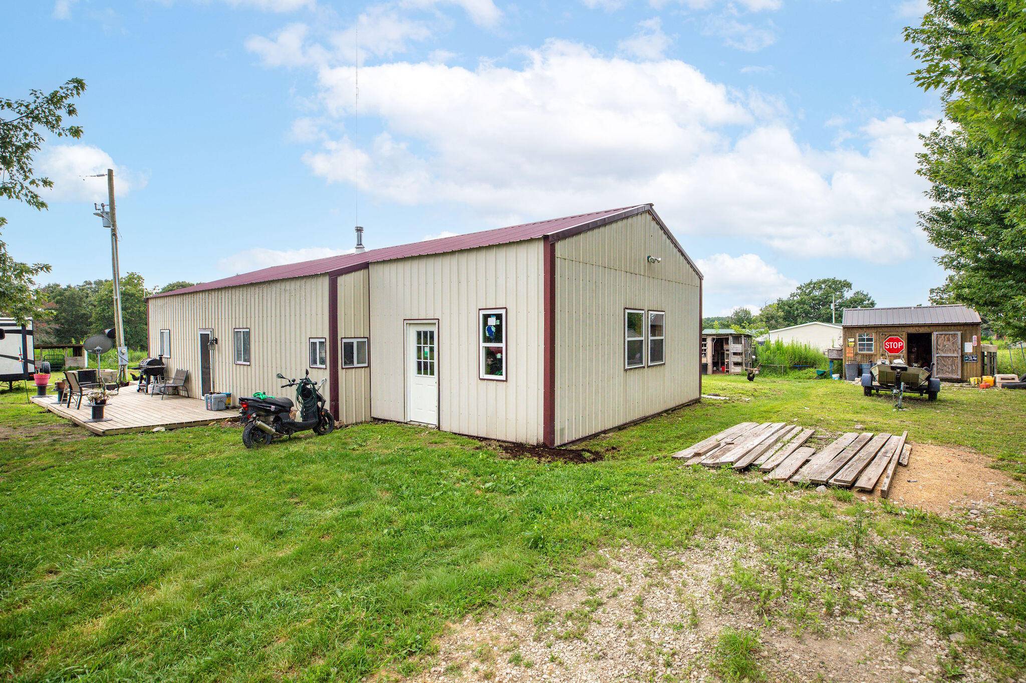 551 Hidden Pond DR, Fordland, MO 65652