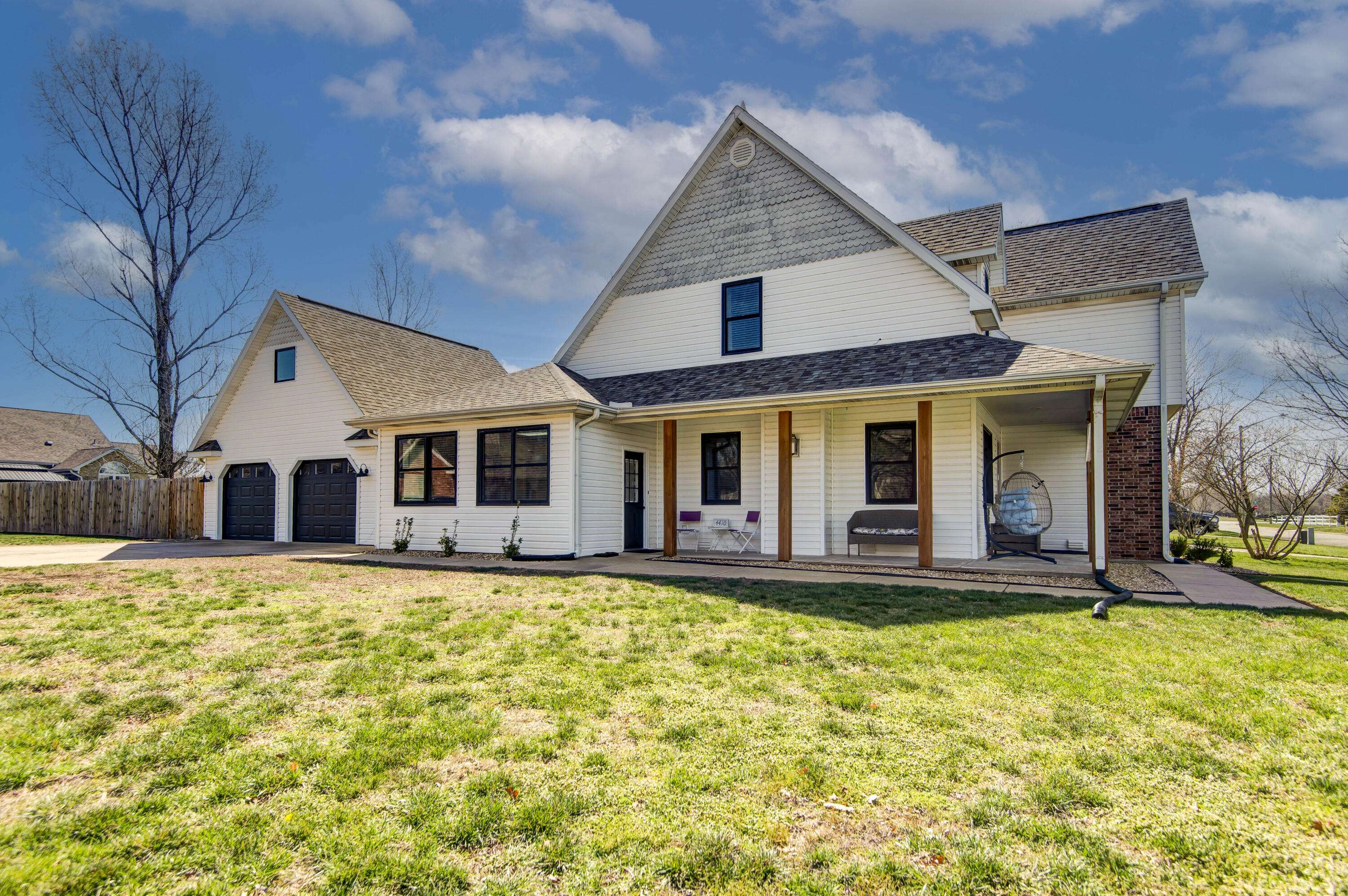 4410 N 8th ST, Ozark, MO 65721