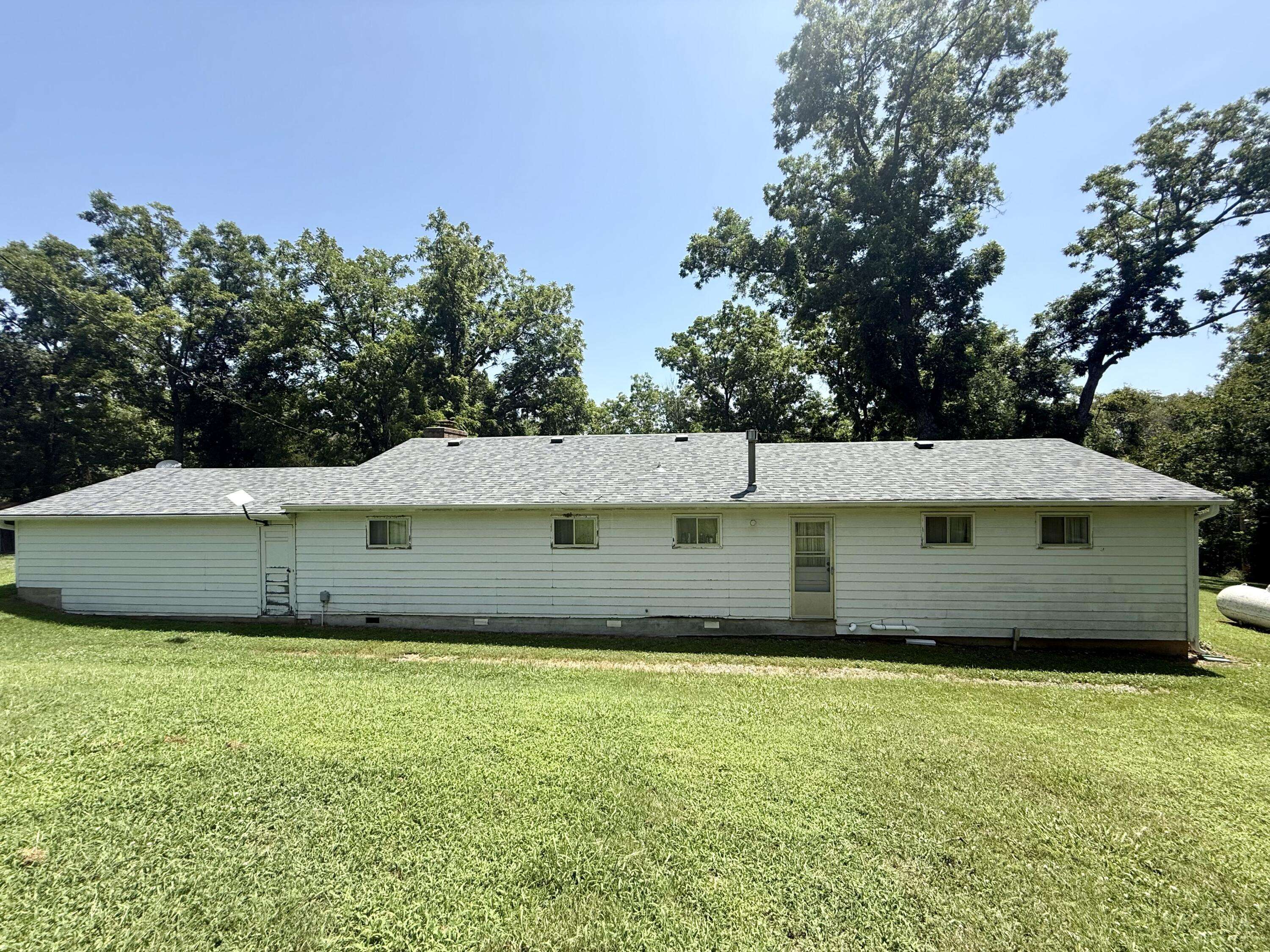2735 Co RD #Aj-435, Ava, MO 65608