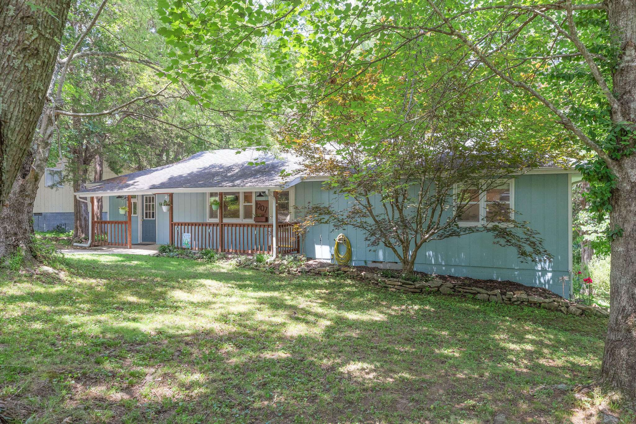 1207 E Georgia ST, Ozark, MO 65721