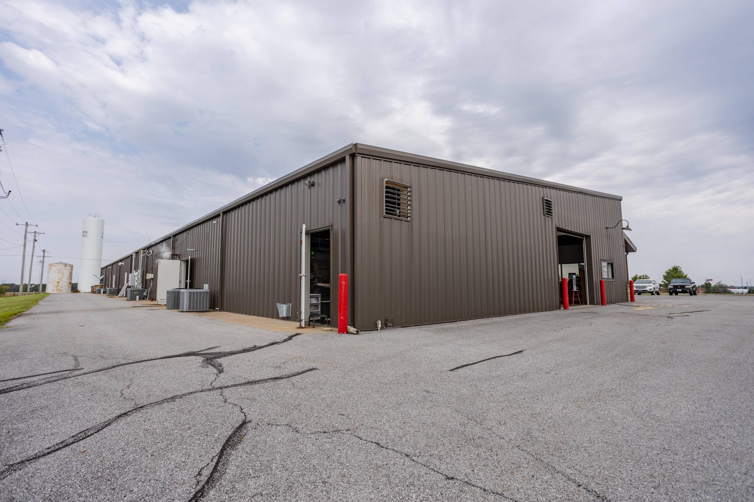 3100 S Elliott AVE, Aurora, MO 65605