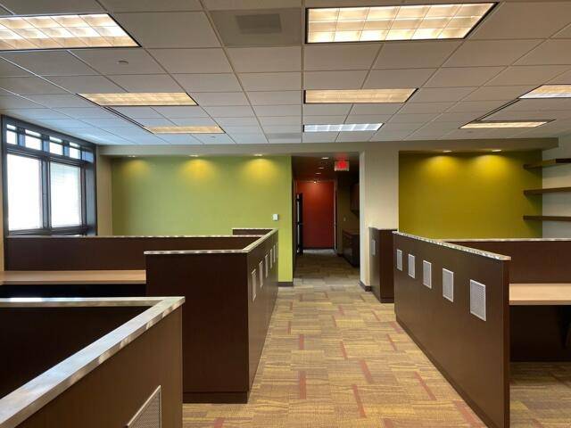1855 S Ingram Mill RD #201, Springfield, MO 65804