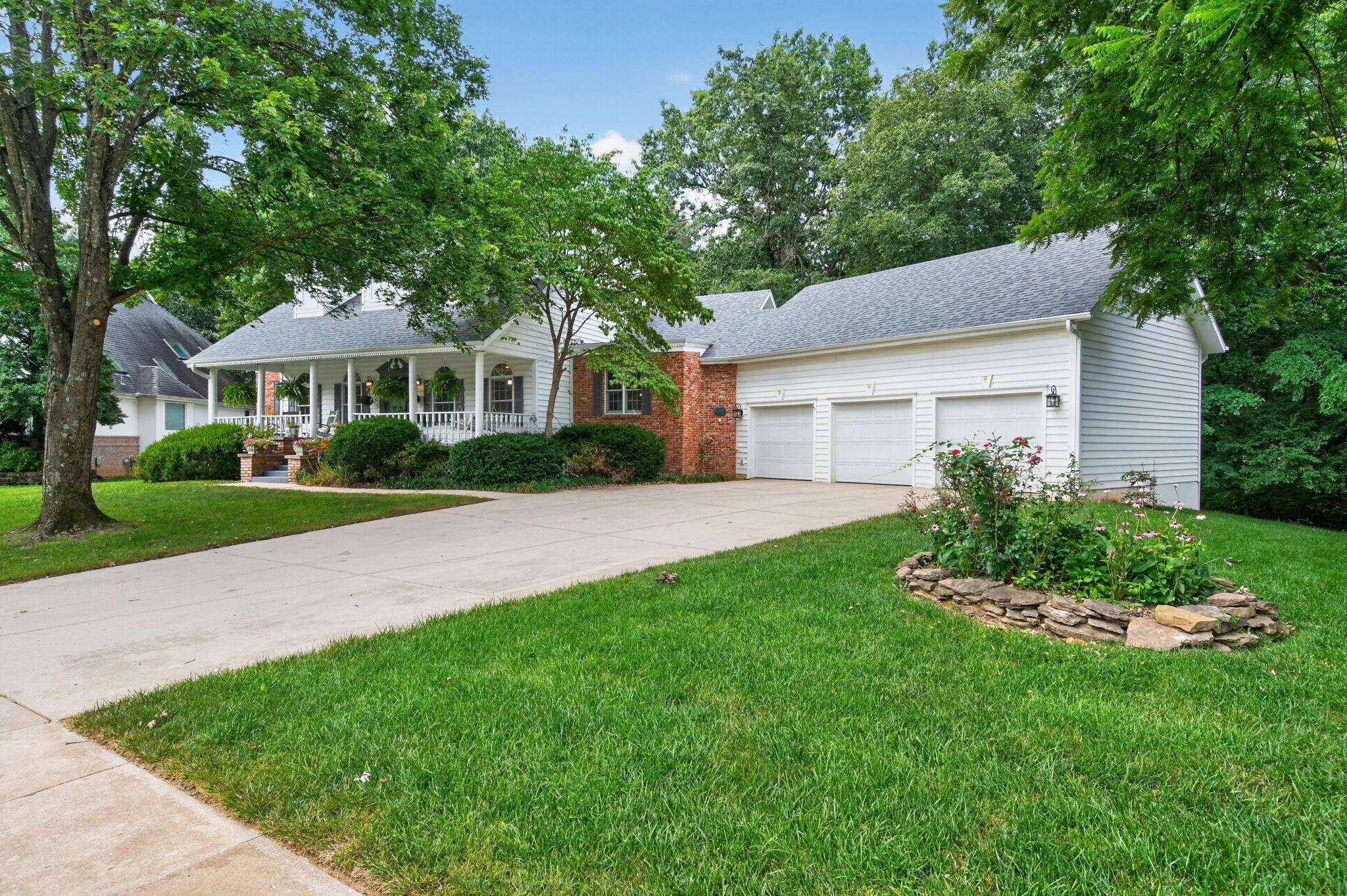 4250 E Misty Woods ST, Springfield, MO 65809