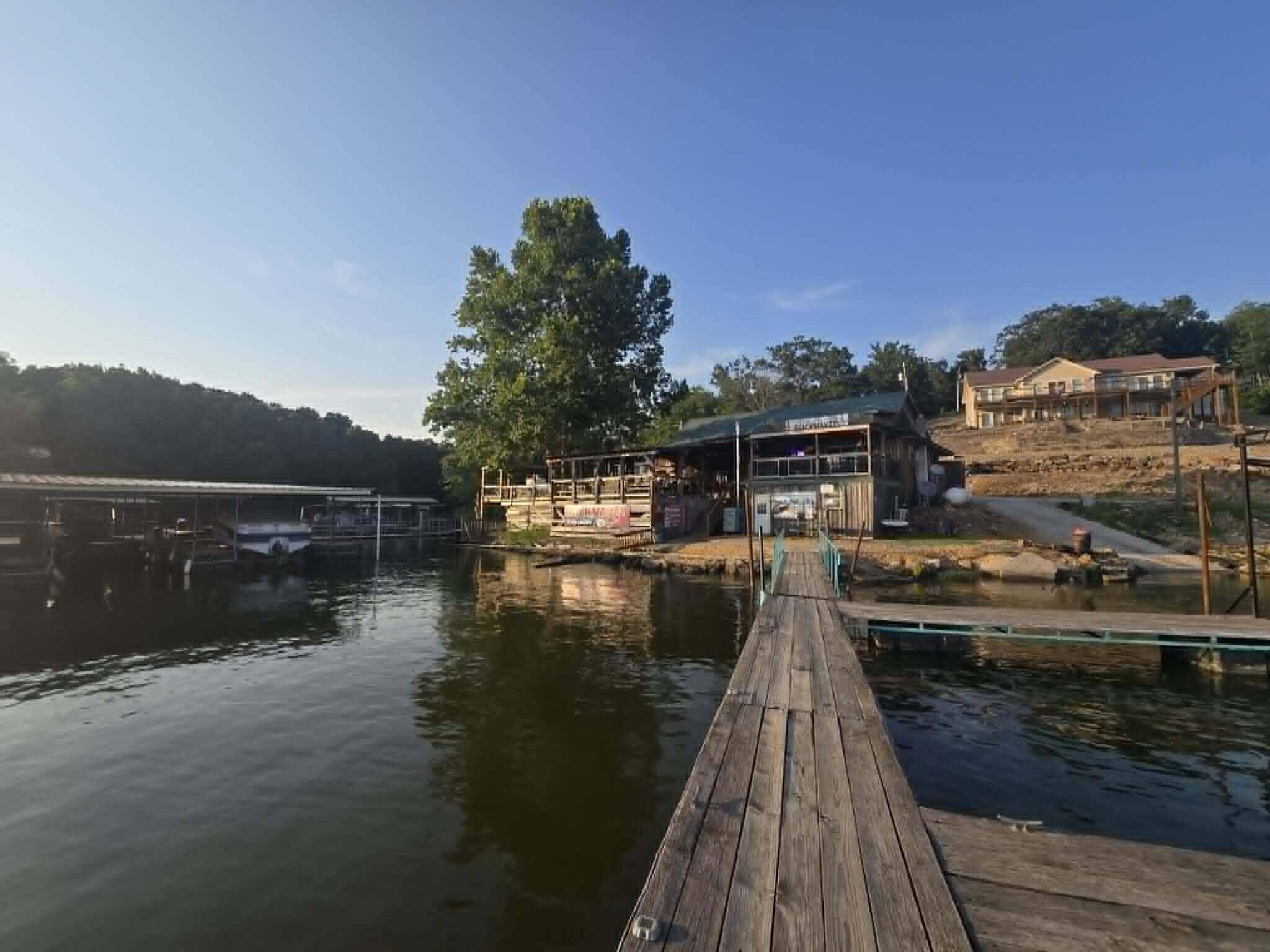 29580 Waters Edge RD, Lincoln, MO 65338