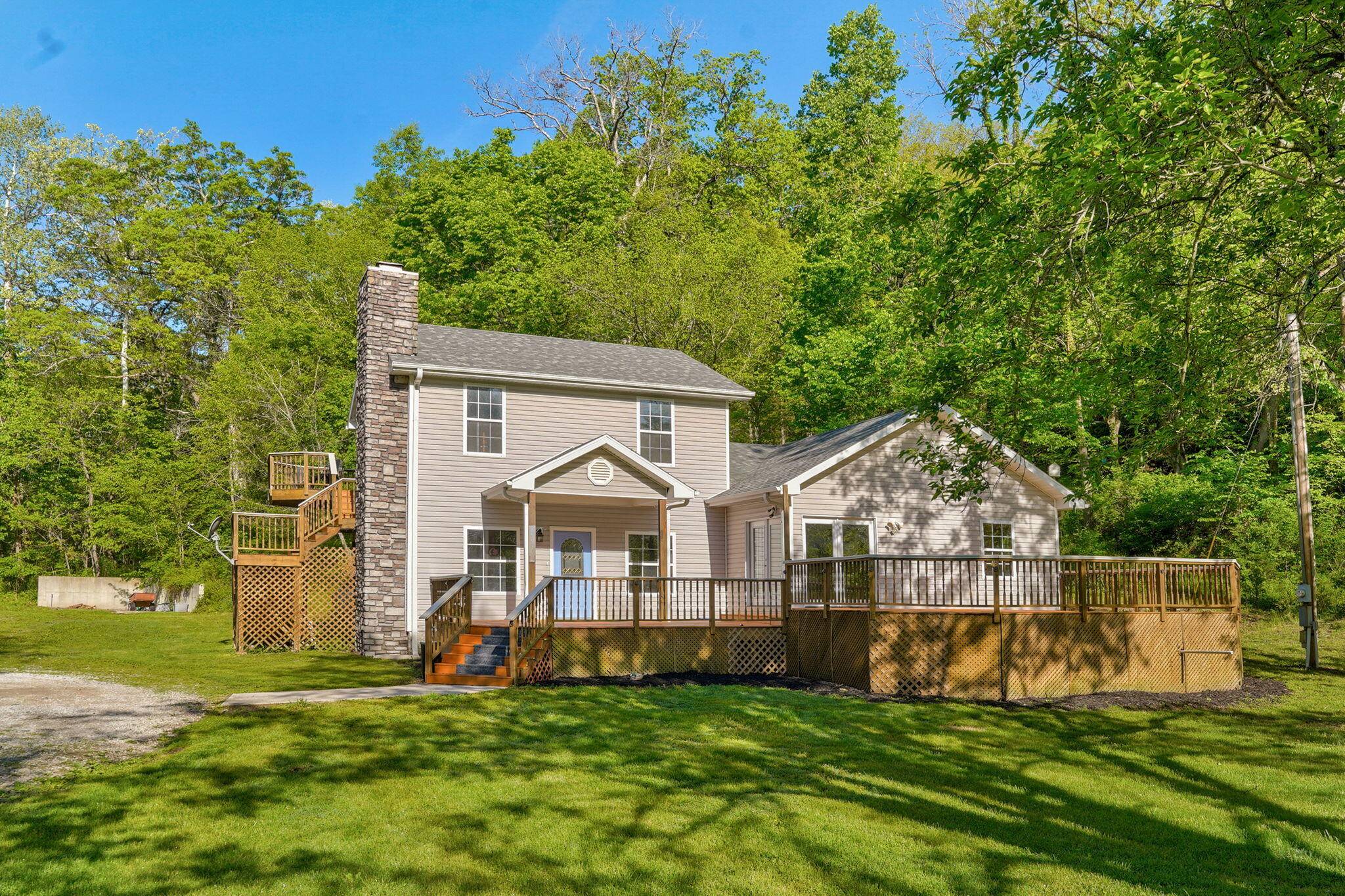 8951 N Farm Road 105, Willard, MO 65781