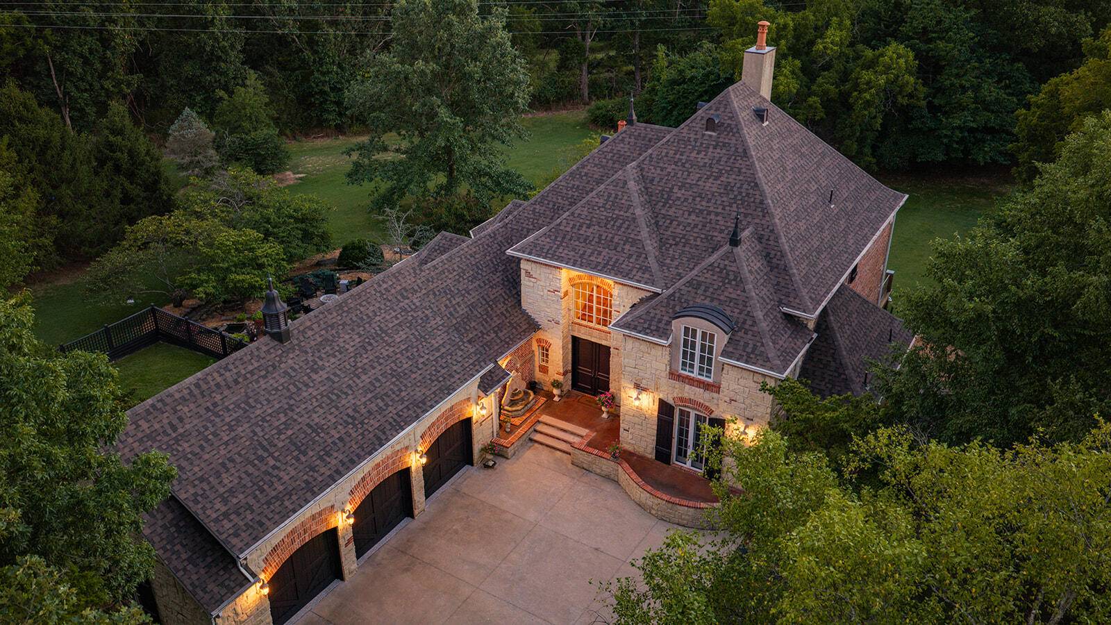 1722 W Inman RD, Nixa, MO 65714