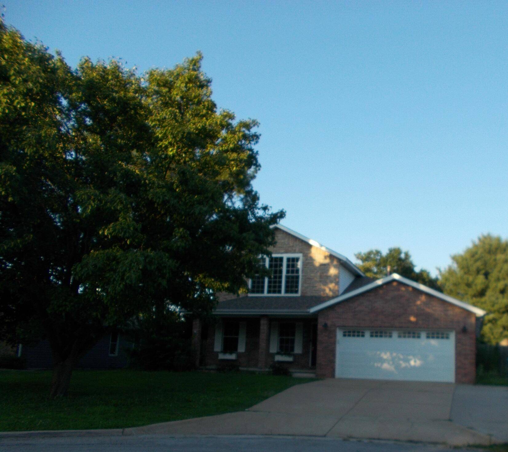 204 N Maplecrest DR, Nixa, MO 65714