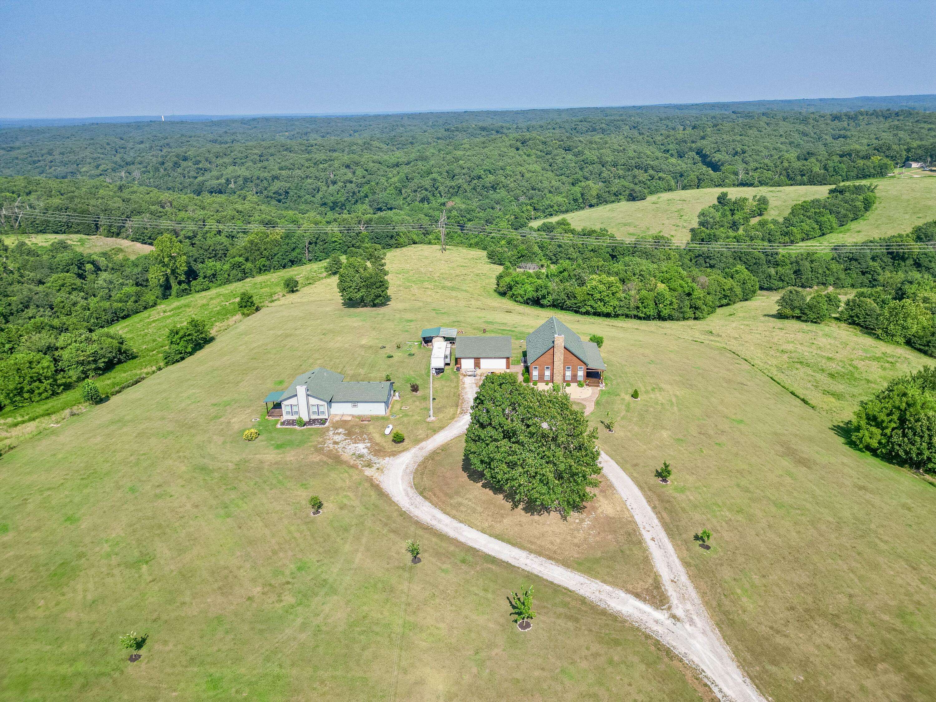 574/586 Low Gap RD, Noel, MO 64854