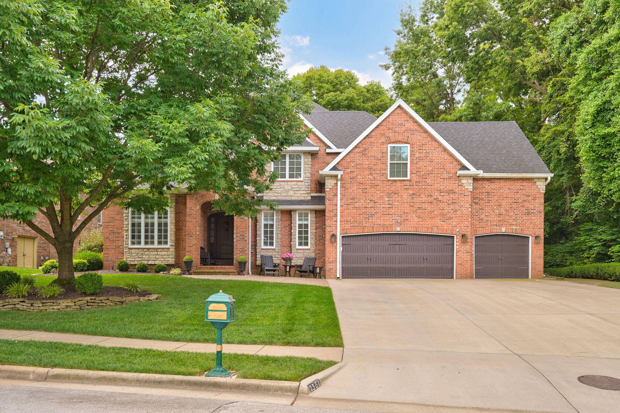 2361 S Celebration AVE, Springfield, MO 65809