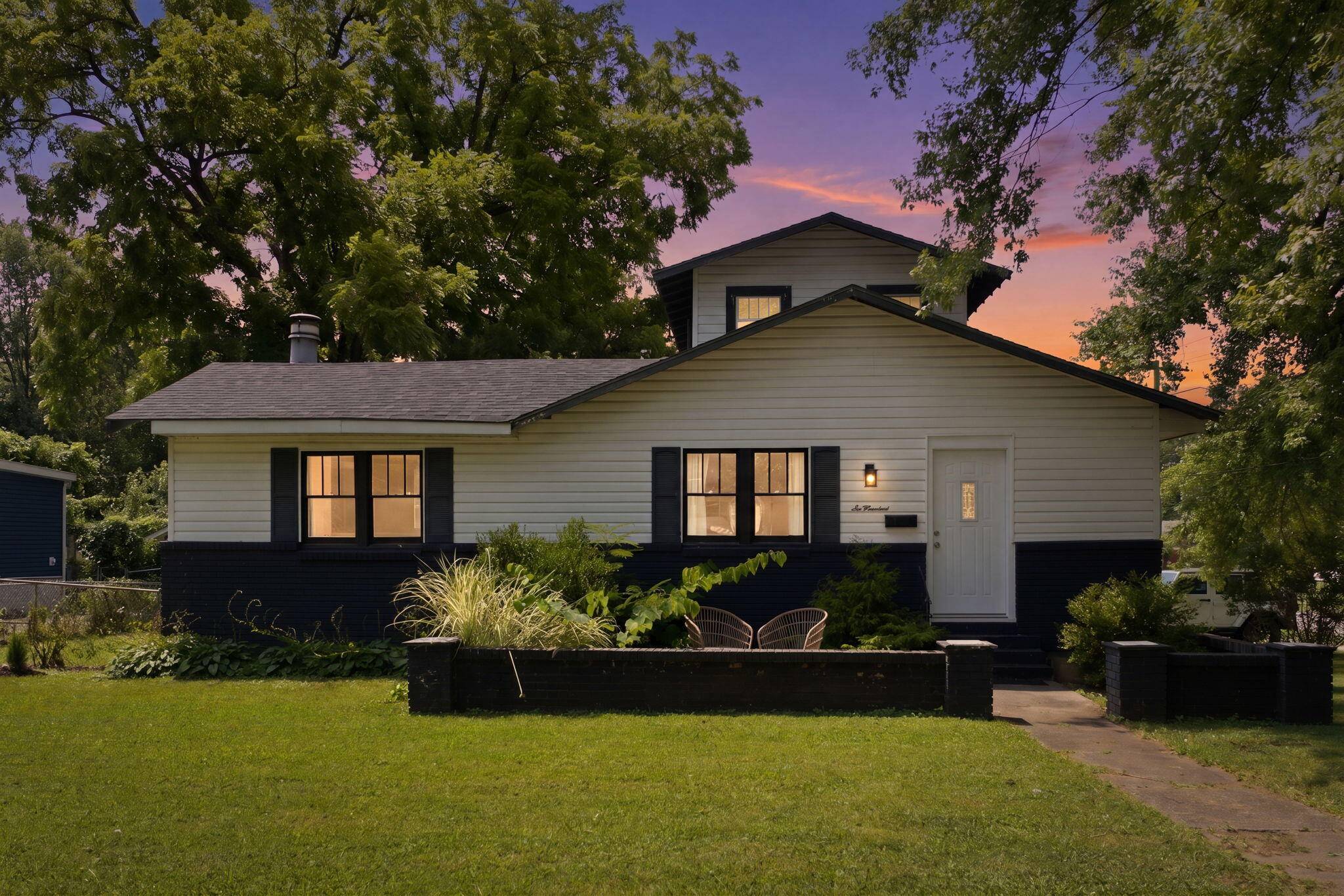 600 E Cozy ST, Springfield, MO 65807