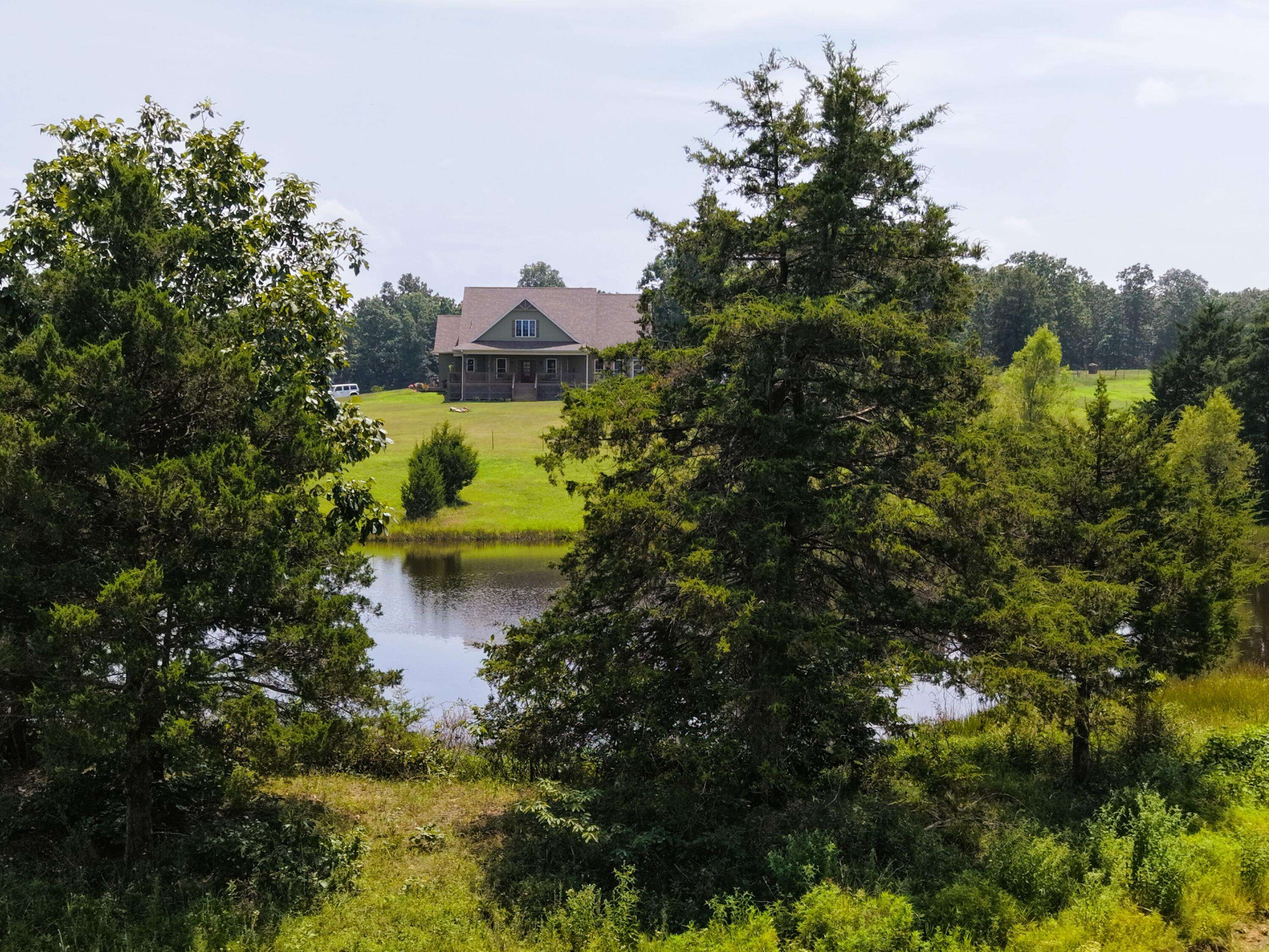 3379 W Highway, Summersville, MO 65571