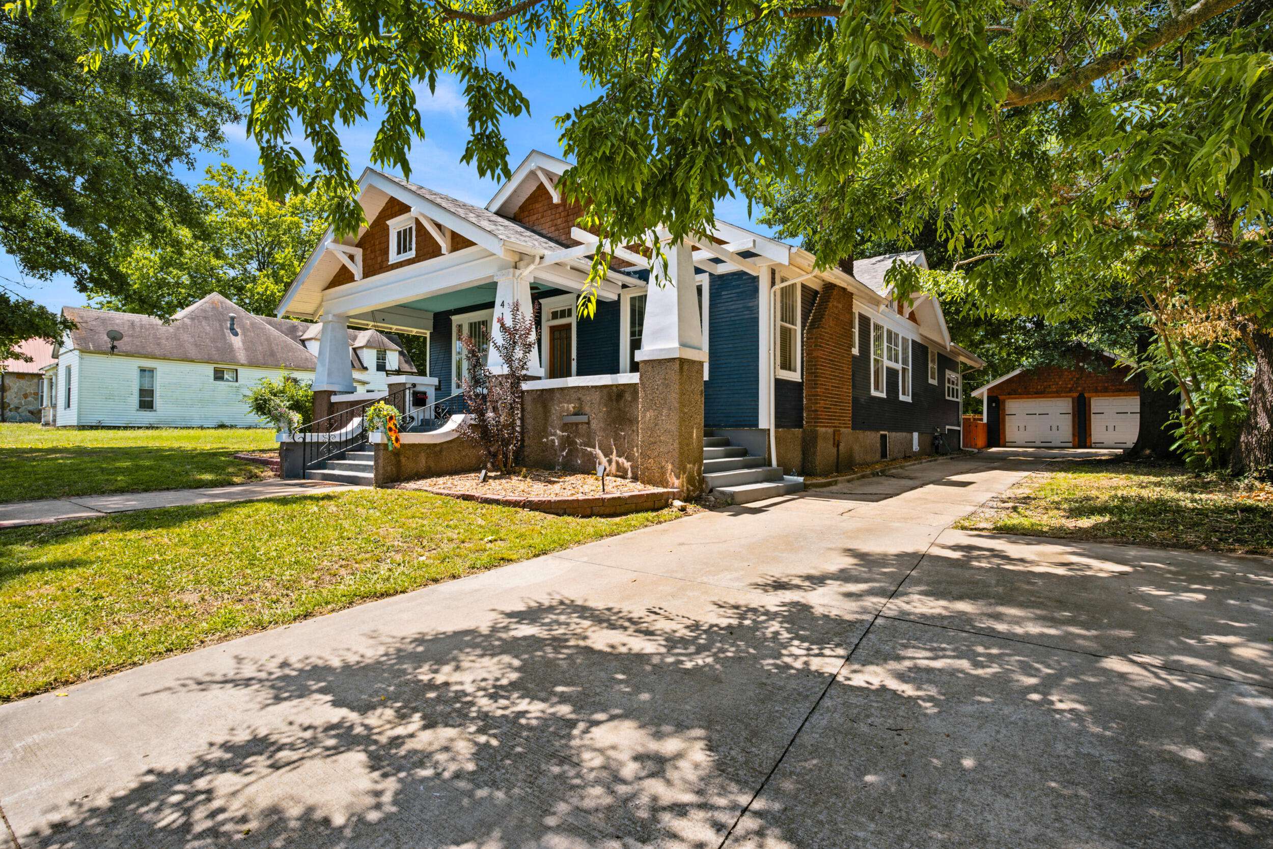 410 Frisco ST, Monett, MO 65708