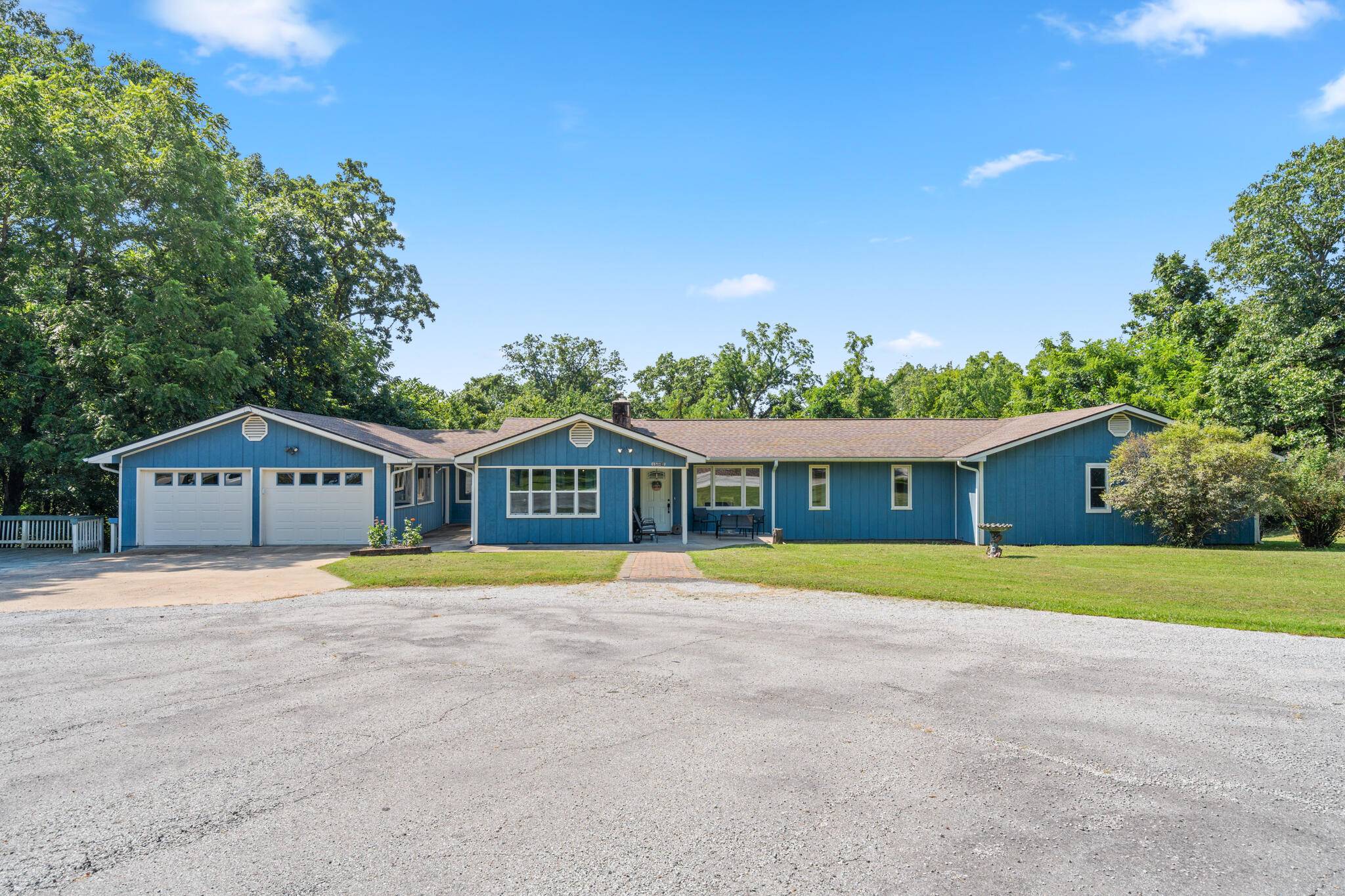 111 Bobcat CT, Forsyth, MO 65653