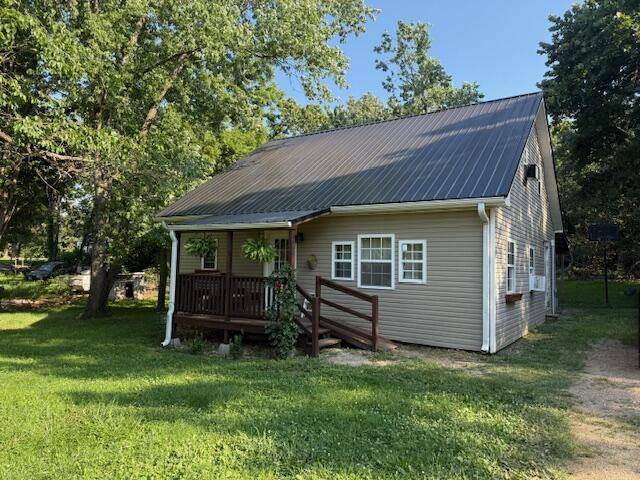 28 Fifth ST, Summersville, MO 65571