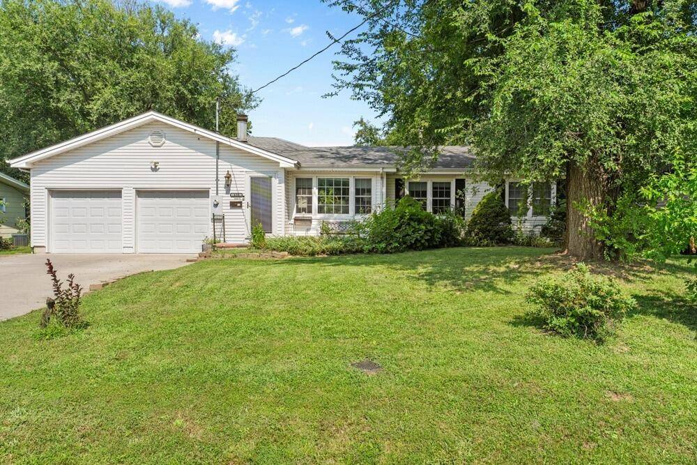 438 S Belcrest AVE, Springfield, MO 65802