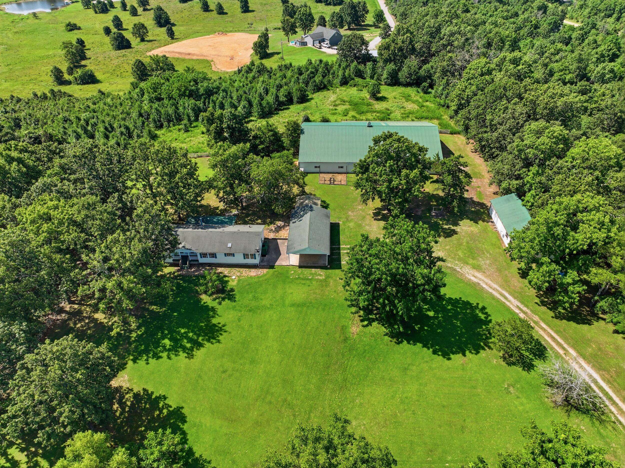 1038 County Road 1280, West Plains, MO 65775