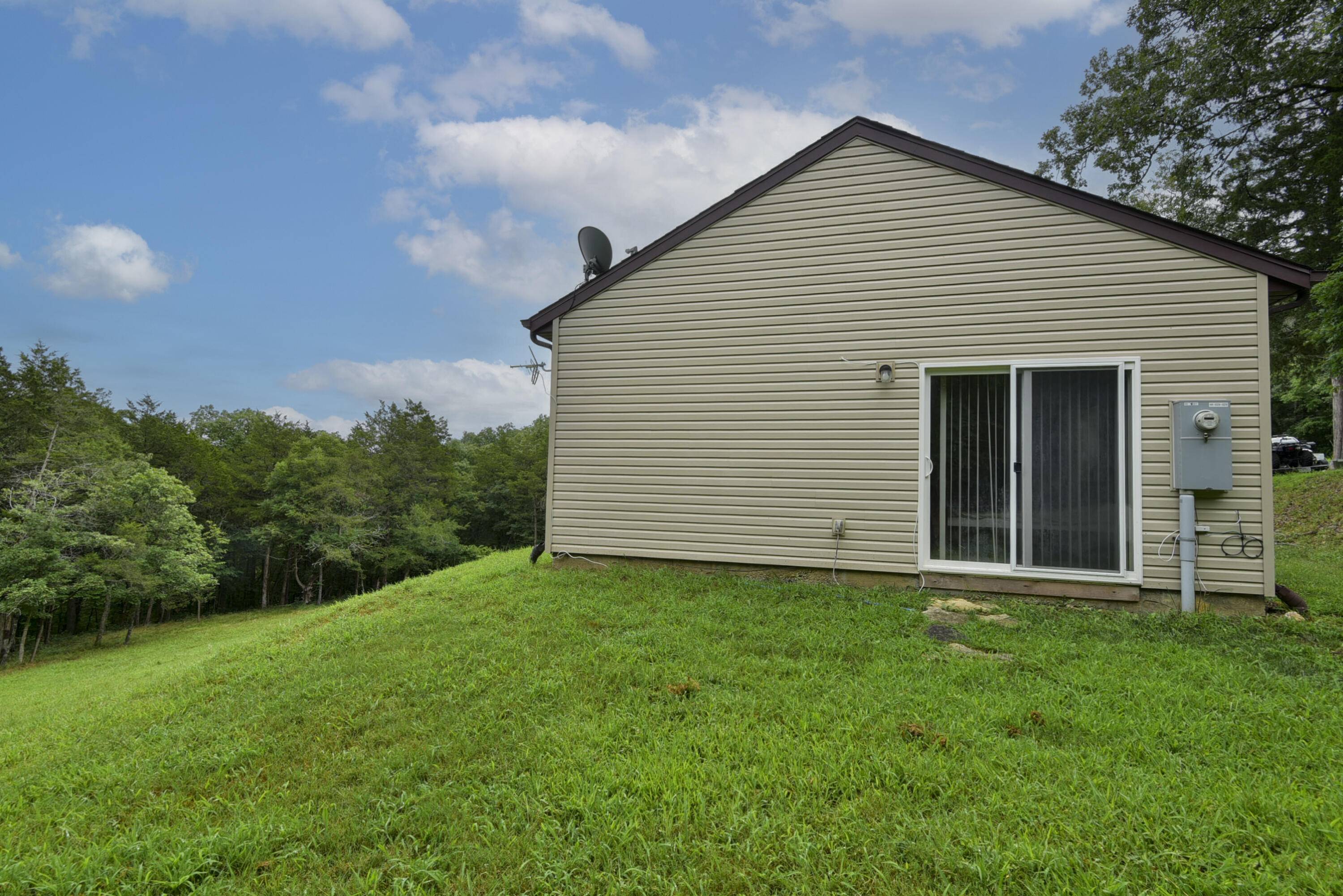 1053 Cane Creek RD, Kissee Mills, MO 65680