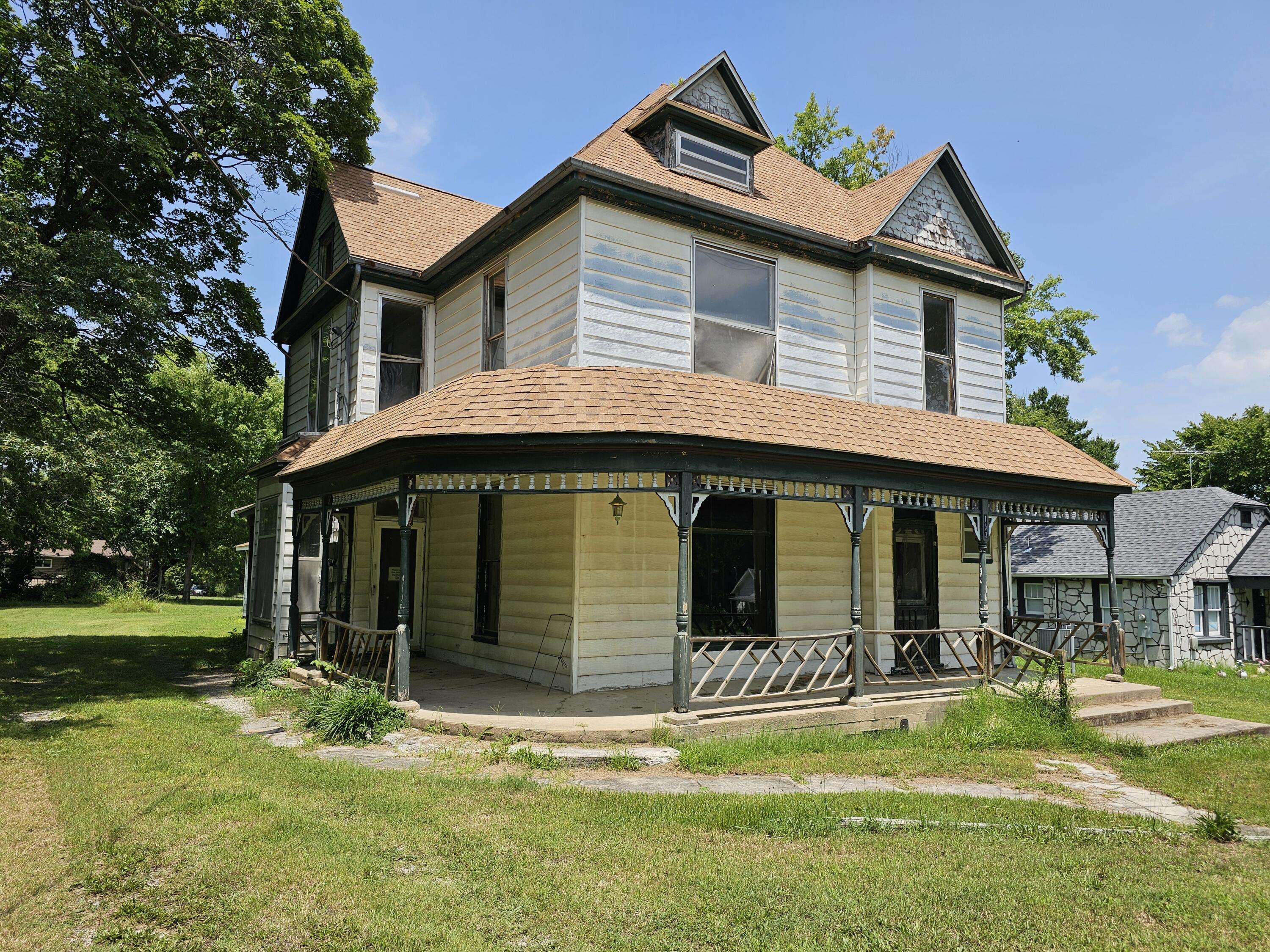 153 E Blow ST, Granby, MO 64844
