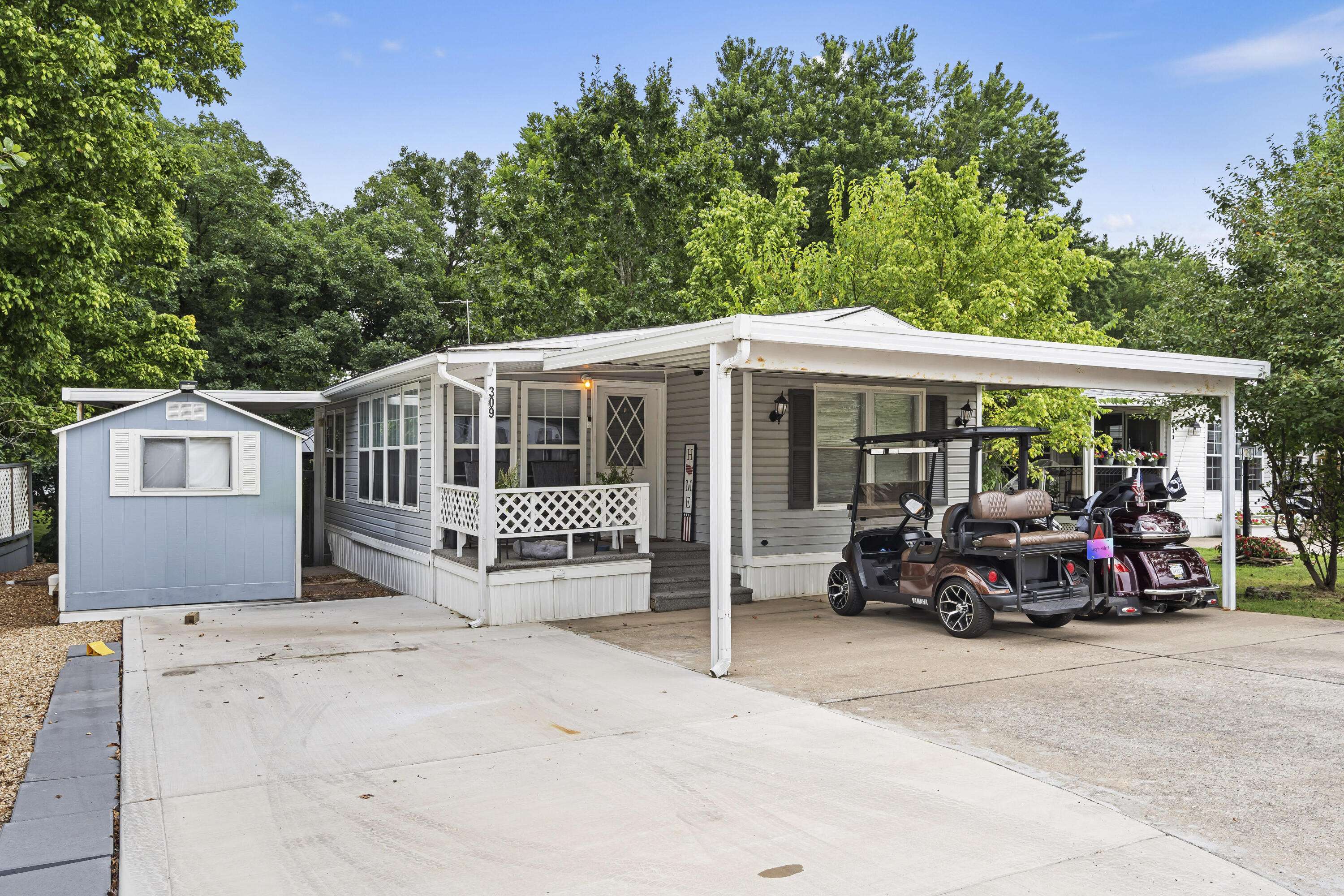 309 Sunshine CIR, Branson, MO 65616