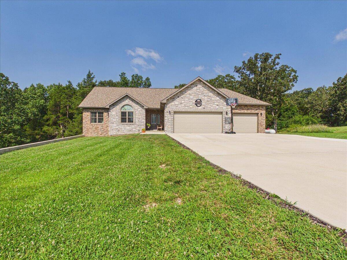 513 Primrose LN, Houston, MO 65483