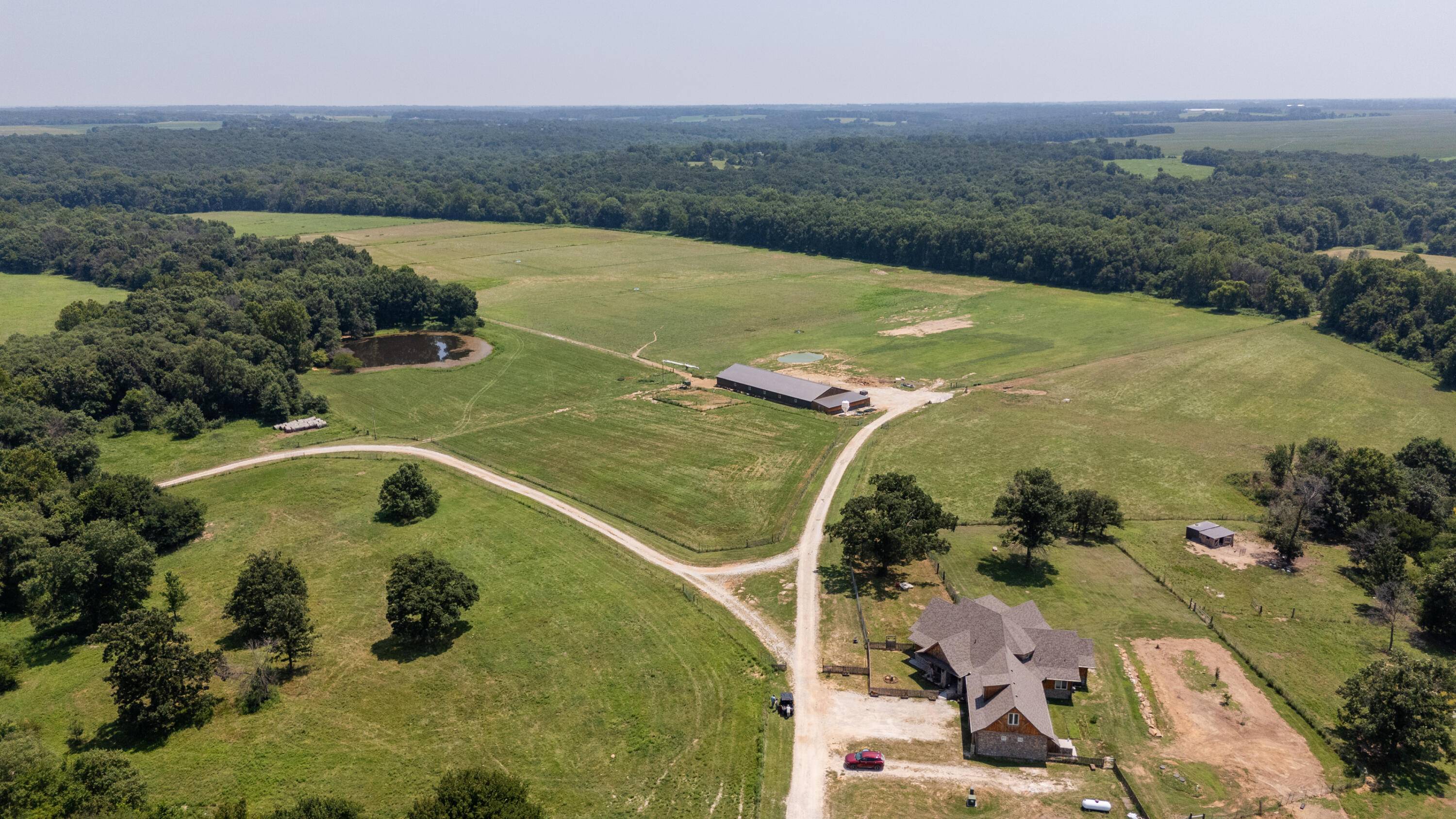 1059 NE 100th RD, Sheldon, MO 64784
