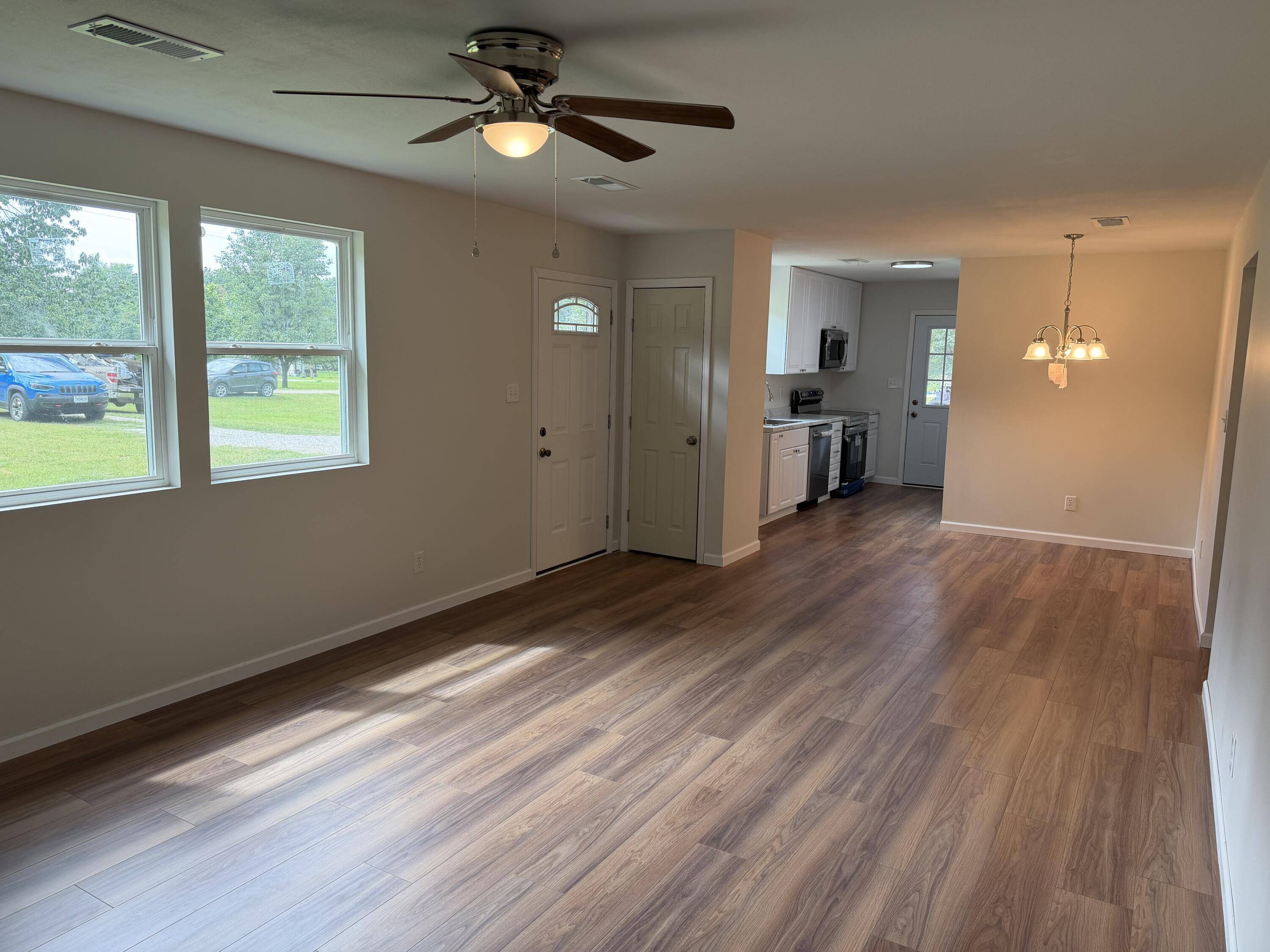 7282 Private Road 1830, West Plains, MO 65775