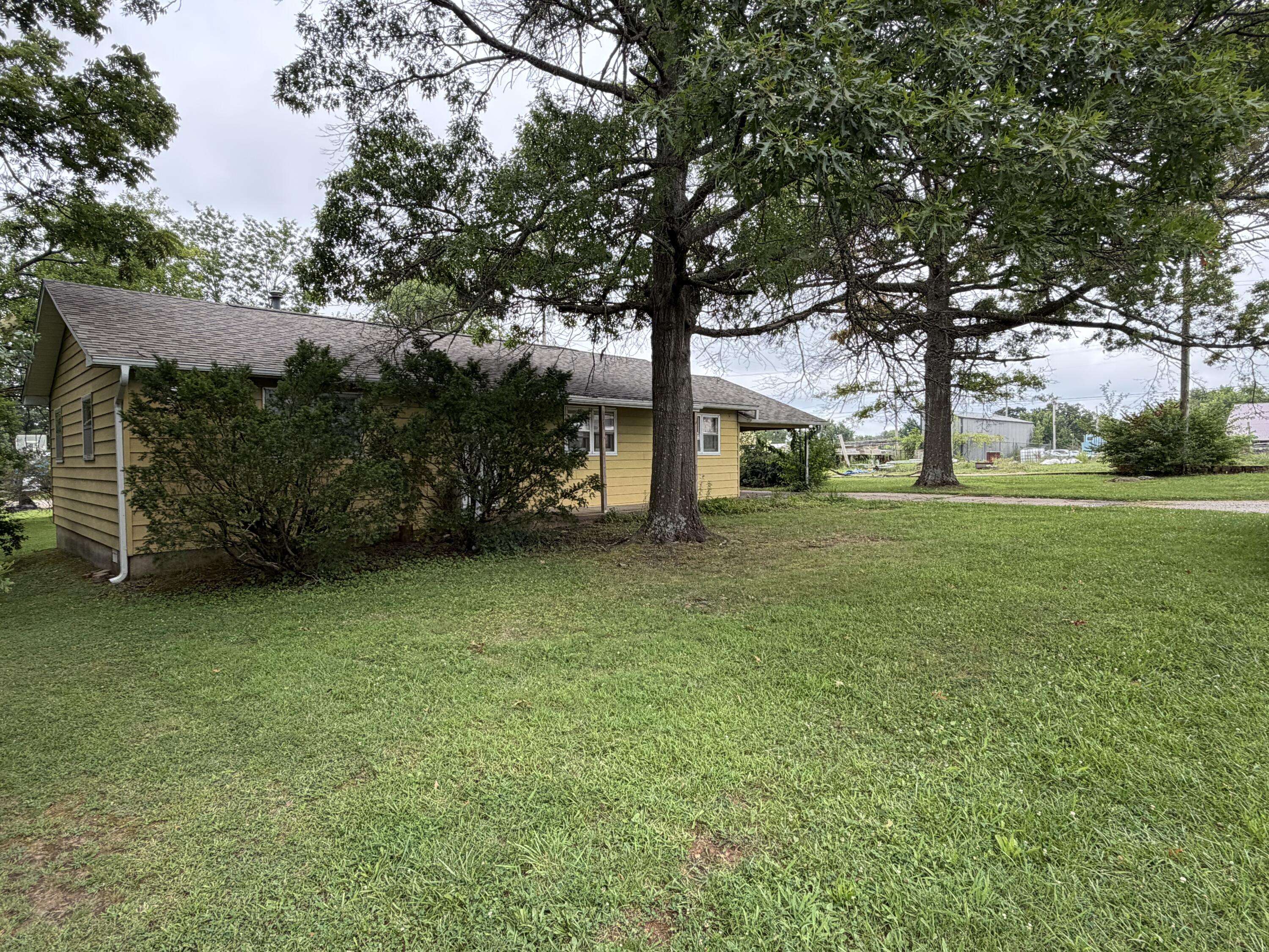 308 N Mcmillan ST, Mountain Grove, MO 65711