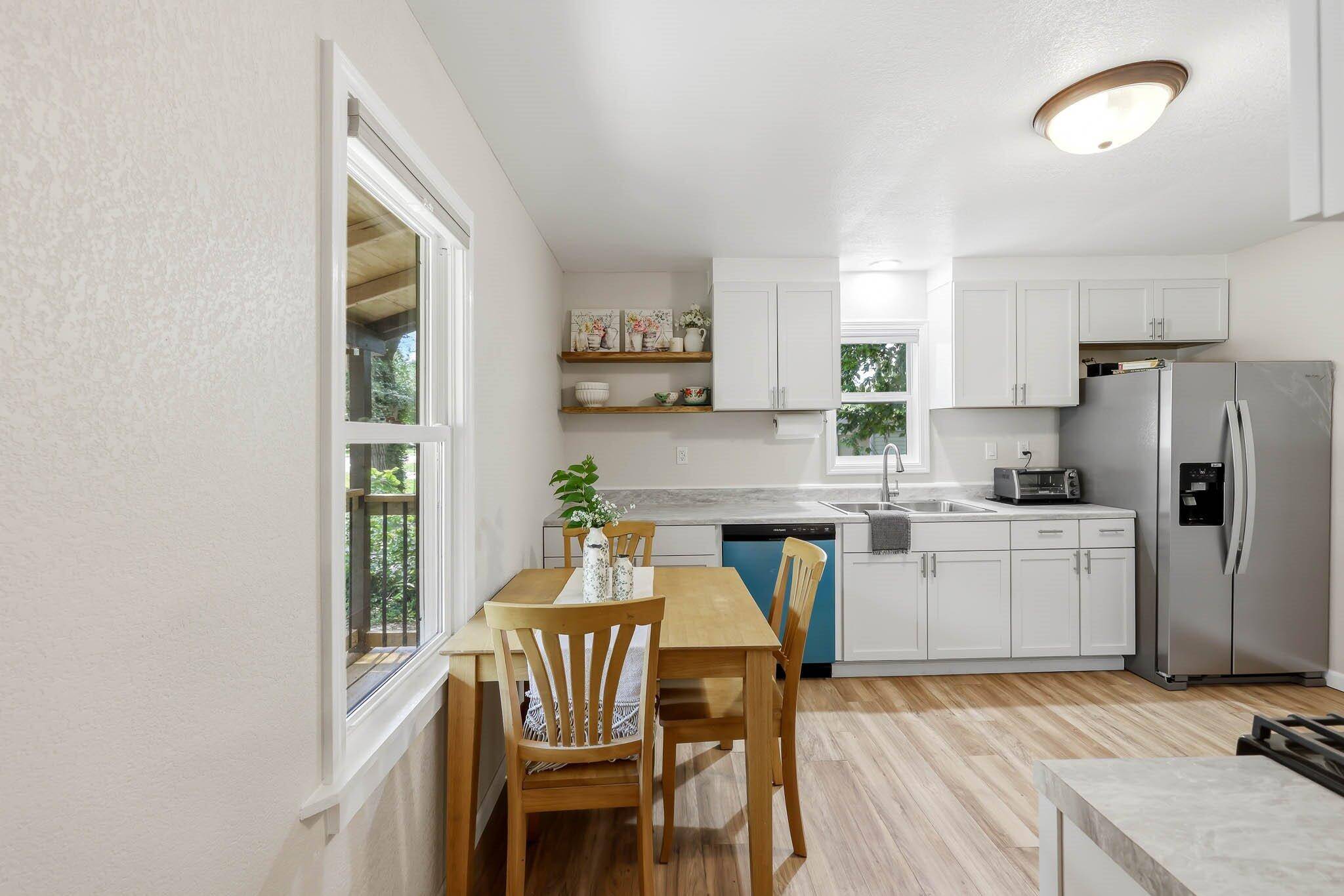 1121 S Fort AVE, Springfield, MO 65807