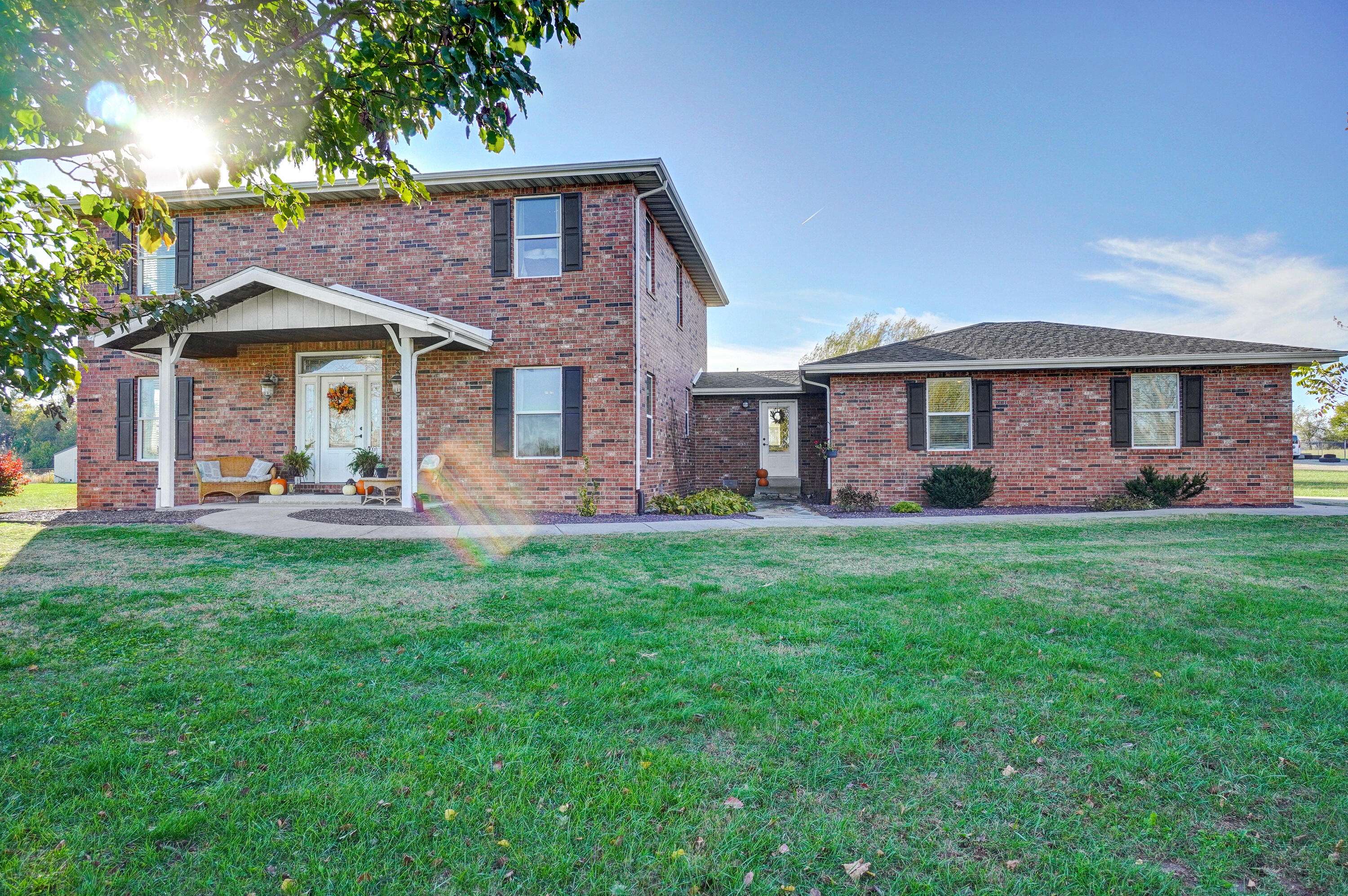 13735 Lawrence 1155, Mt Vernon, MO 65712