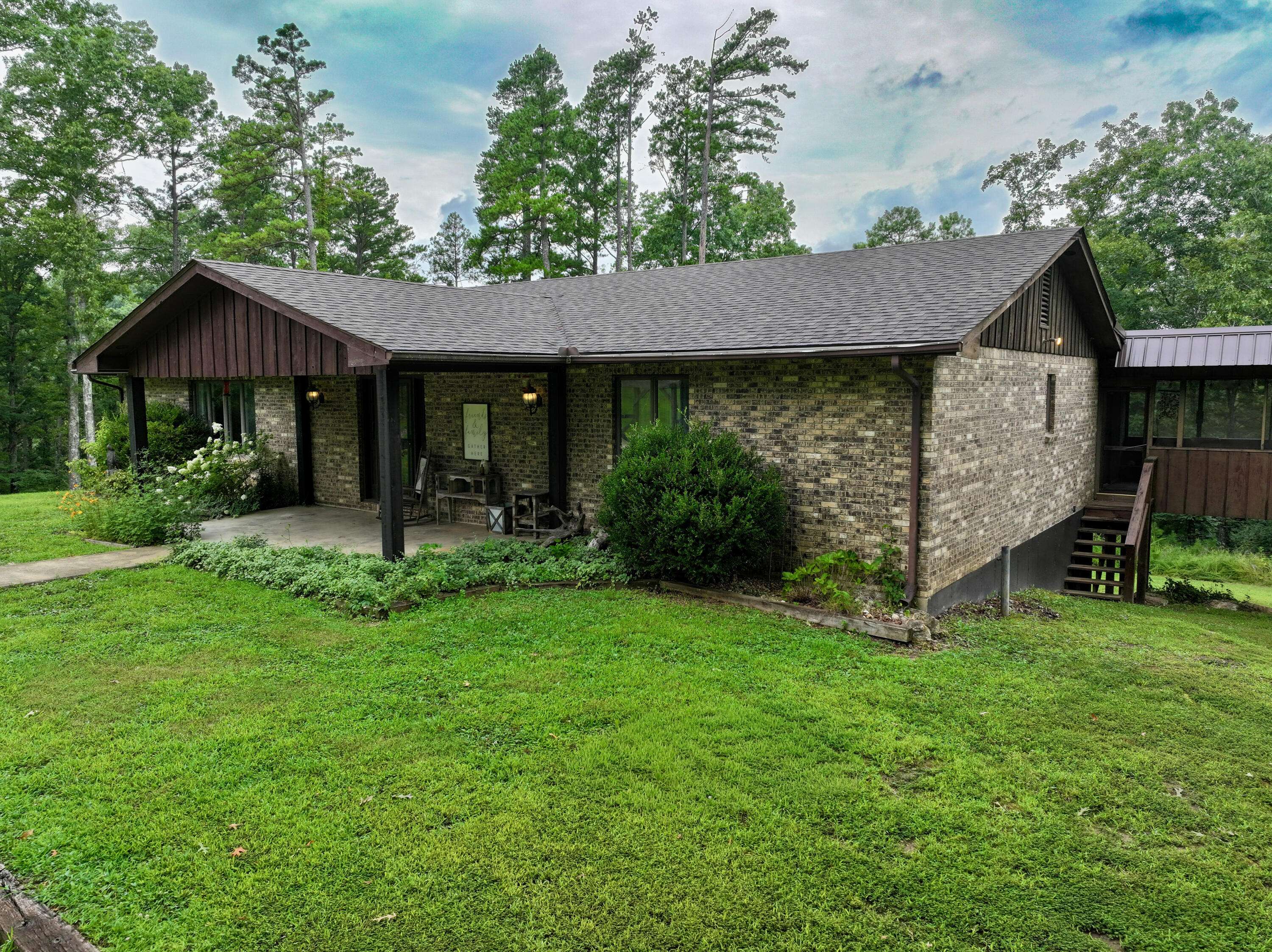 255 Bass Rock DR, Van Buren, MO 63965