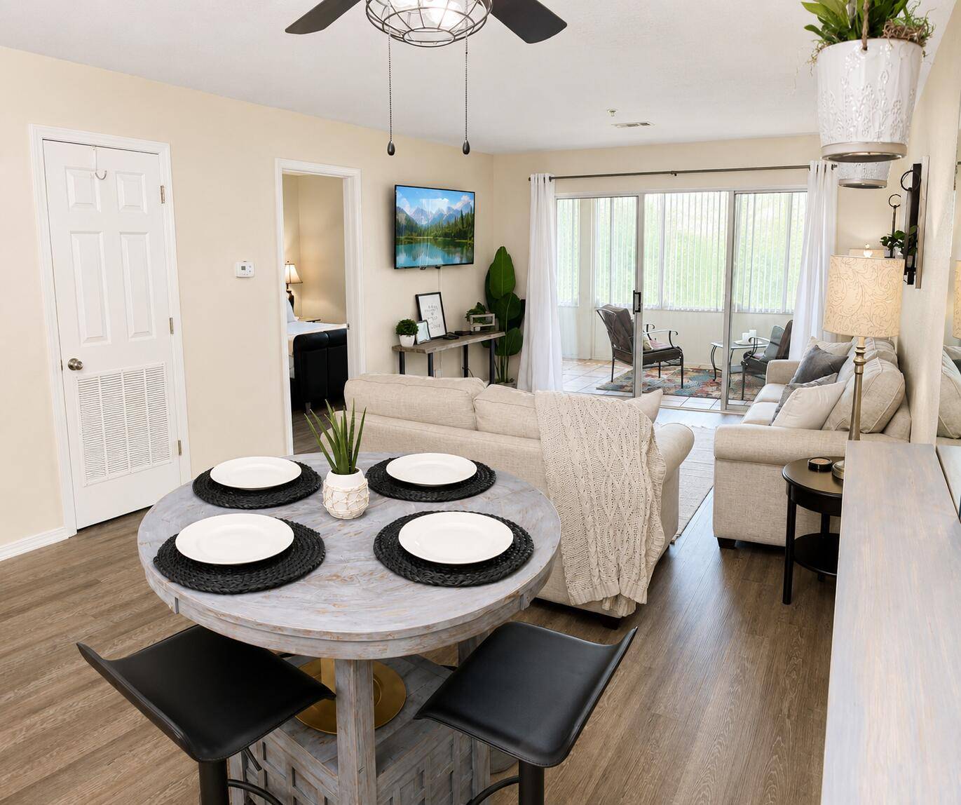32 Golfshores DR #Apt 12, Branson, MO 65616