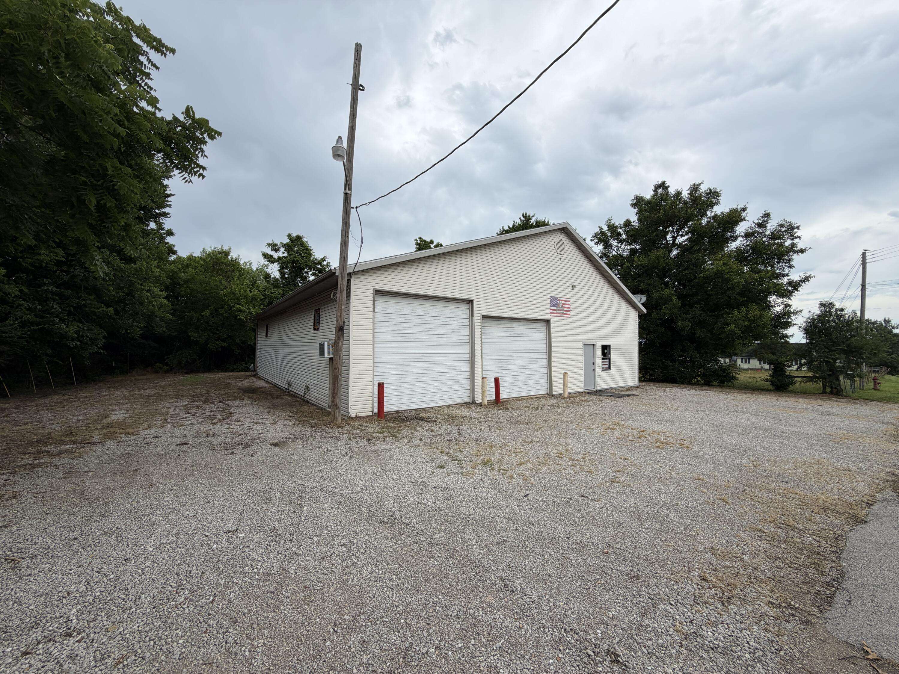 711 Kenoly ST, Lebanon, MO 65536