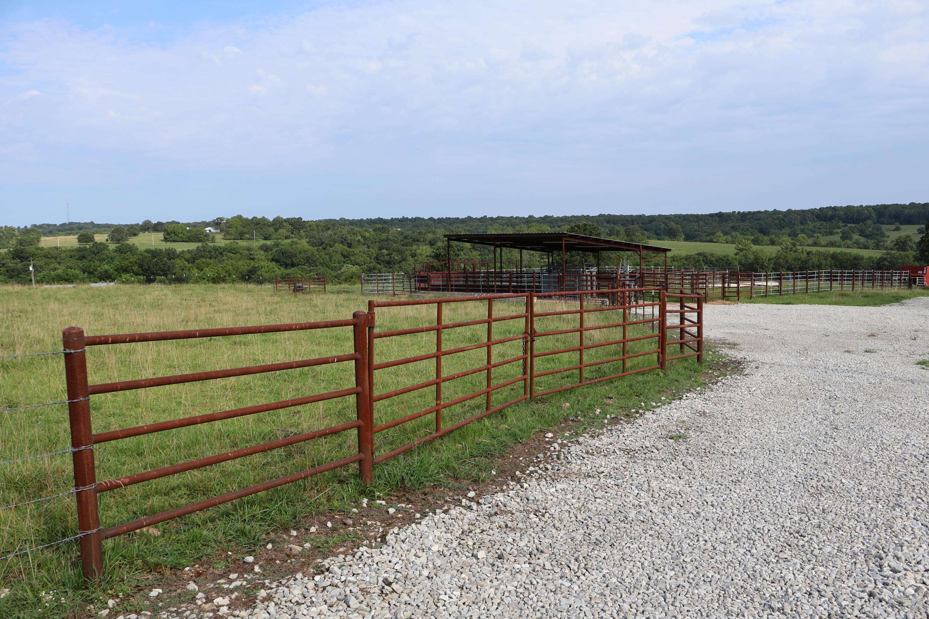 9551 State Highway Ff, Mountain Grove, MO 65711