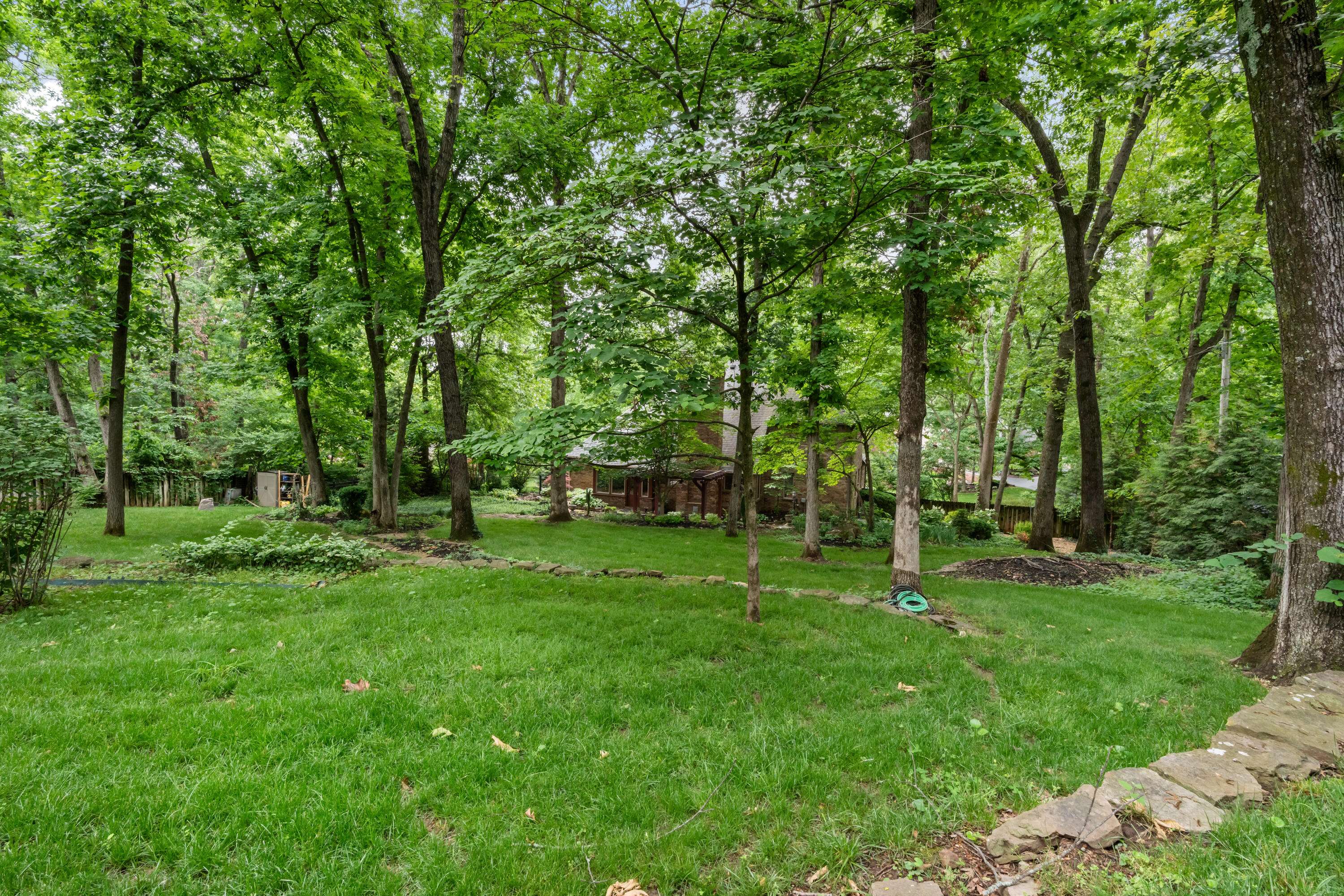 5715 S Kingston RD, Springfield, MO 65804