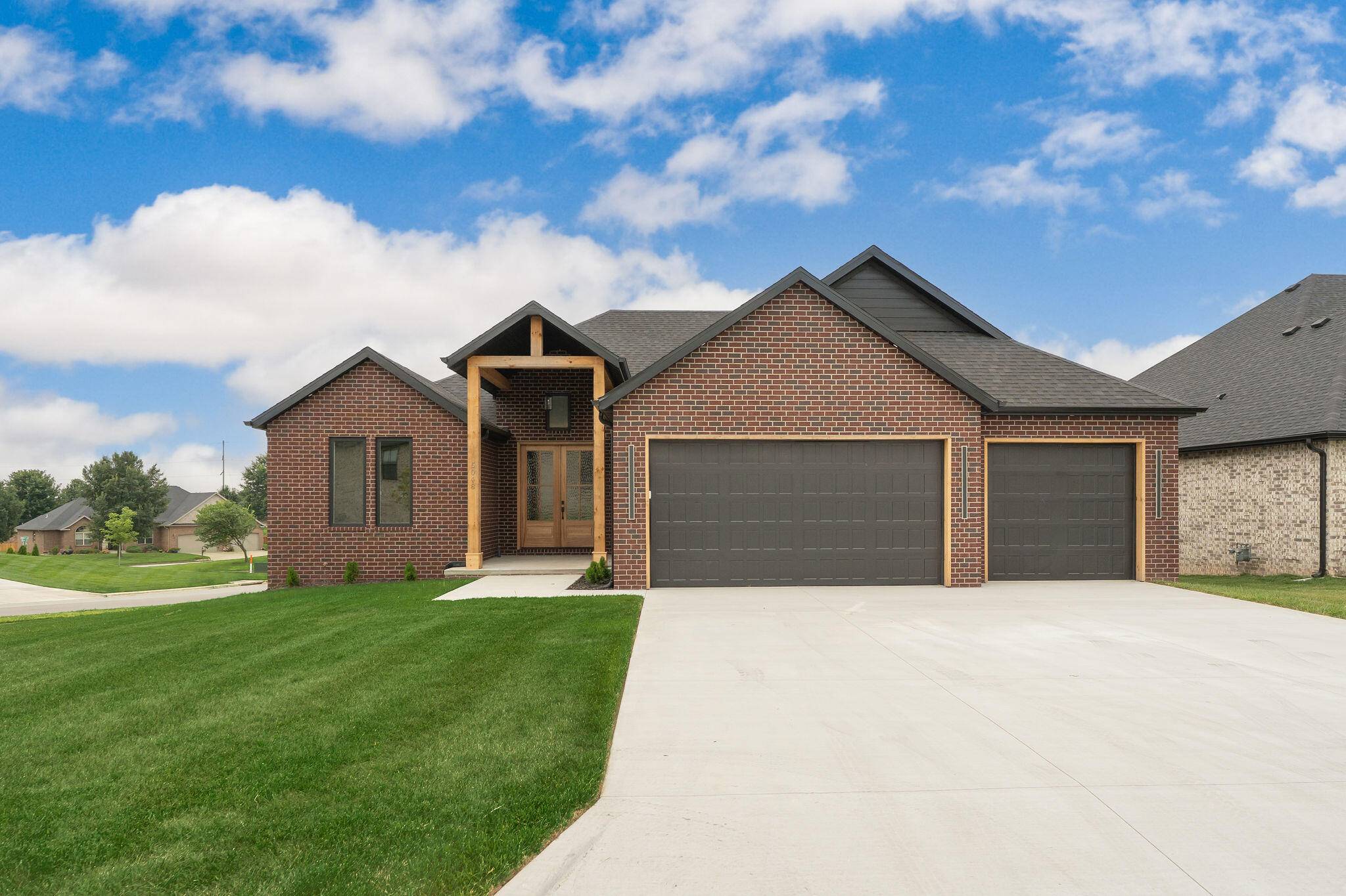 5048 E Swale CT, Springfield, MO 65802
