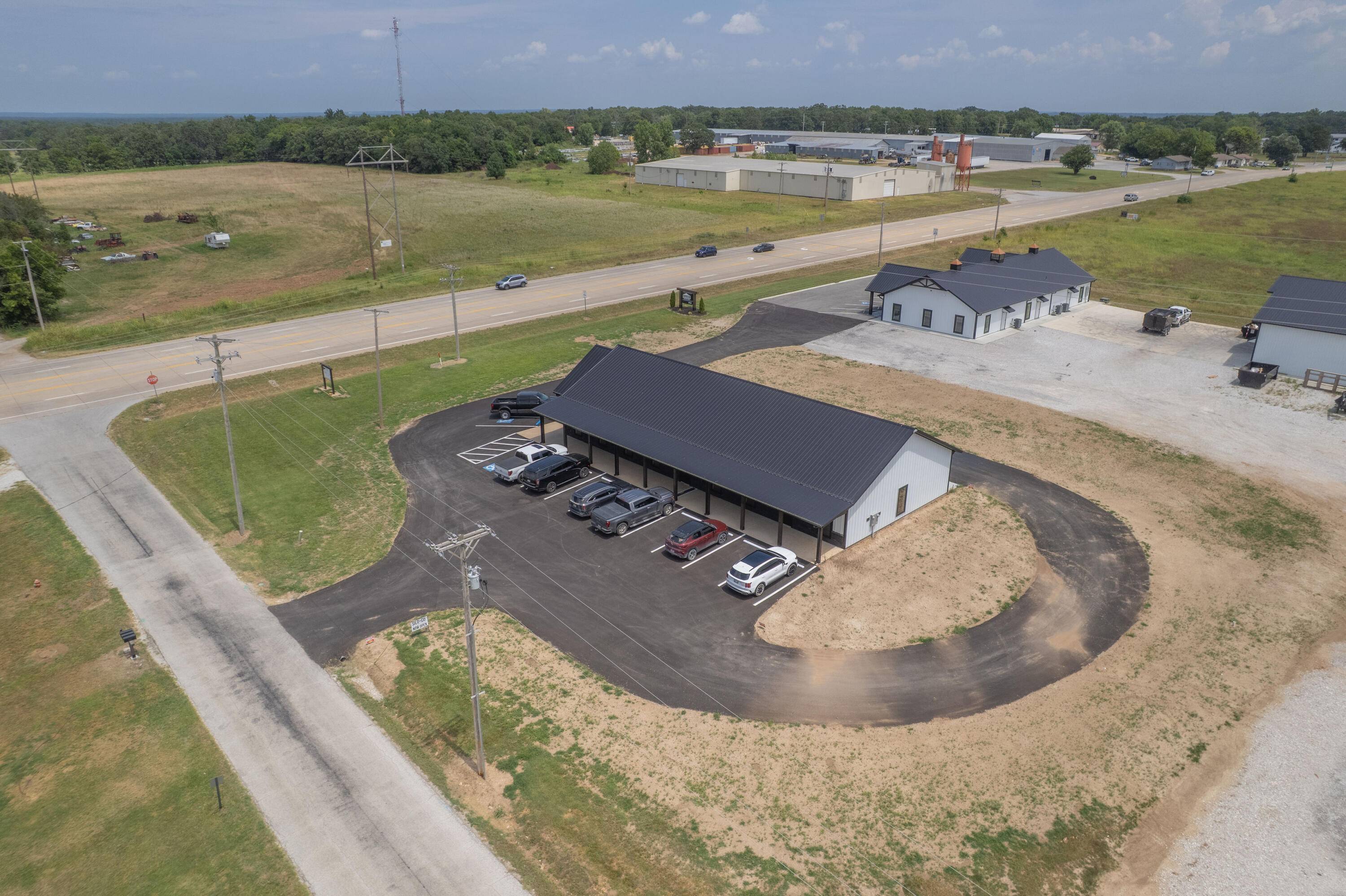 13225 Jay DR #Ste 2, Neosho, MO 64850