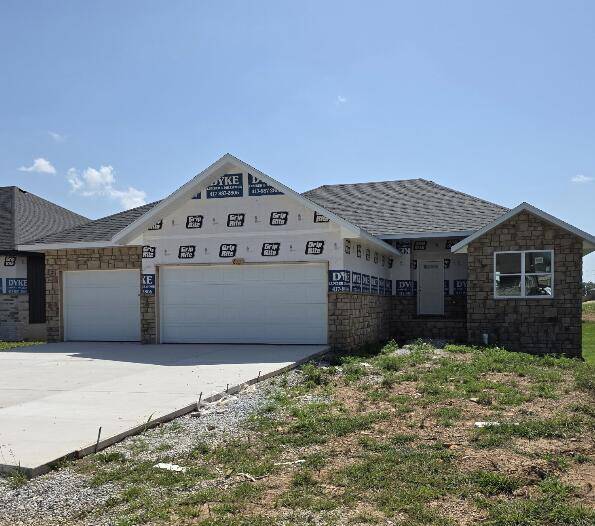 625 W Arbor Glenn DR, Nixa, MO 65714