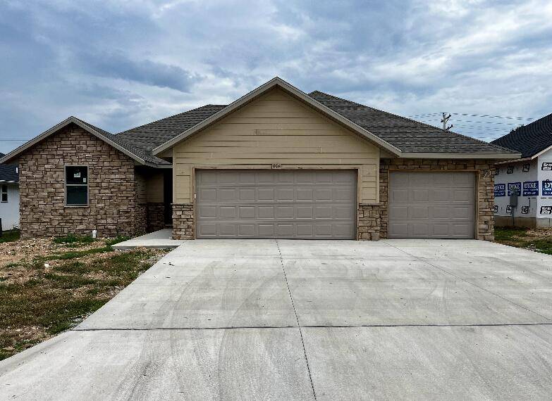 934 S Pindall LN, Nixa, MO 65714