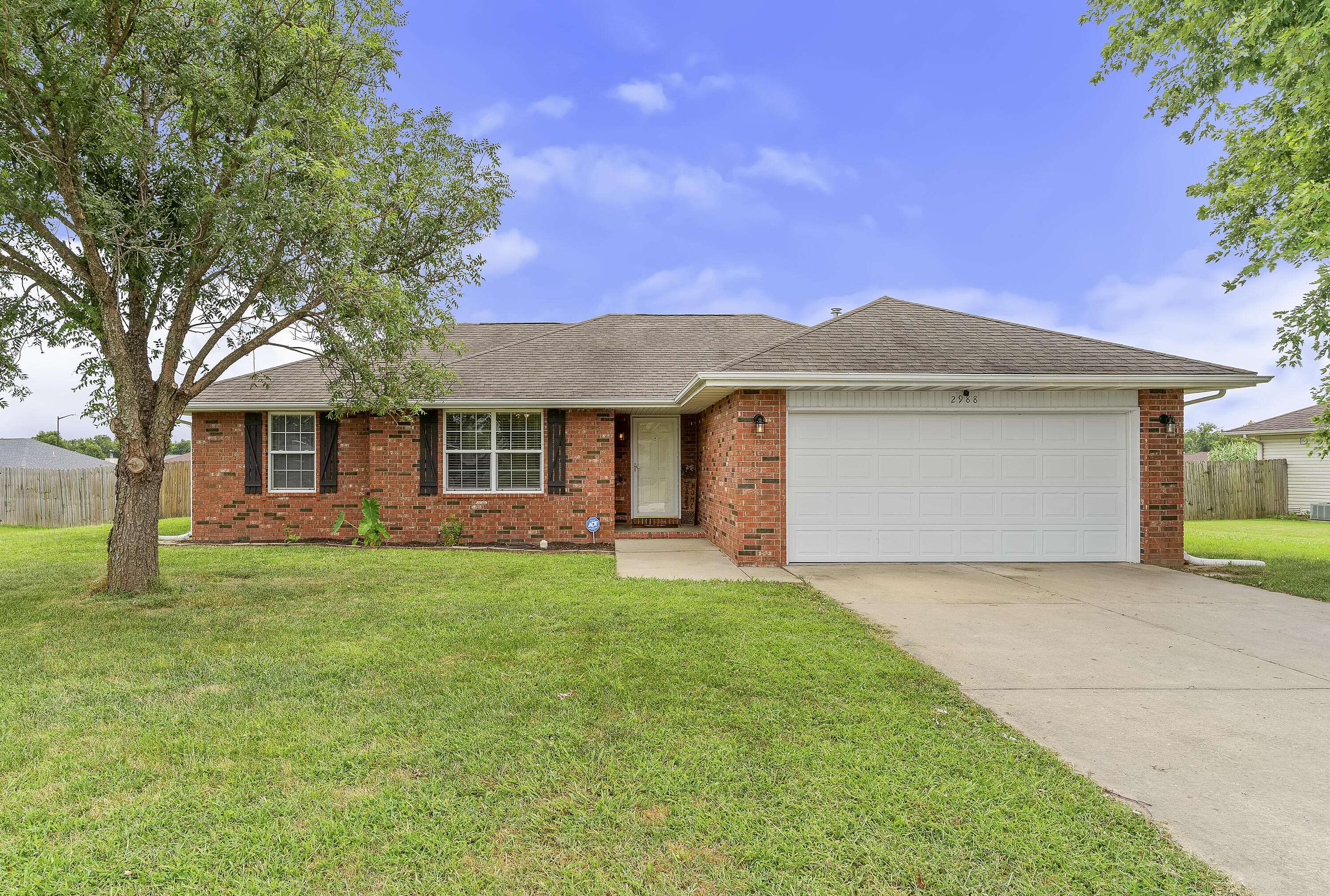 2988 E Morris ST, Republic, MO 65738