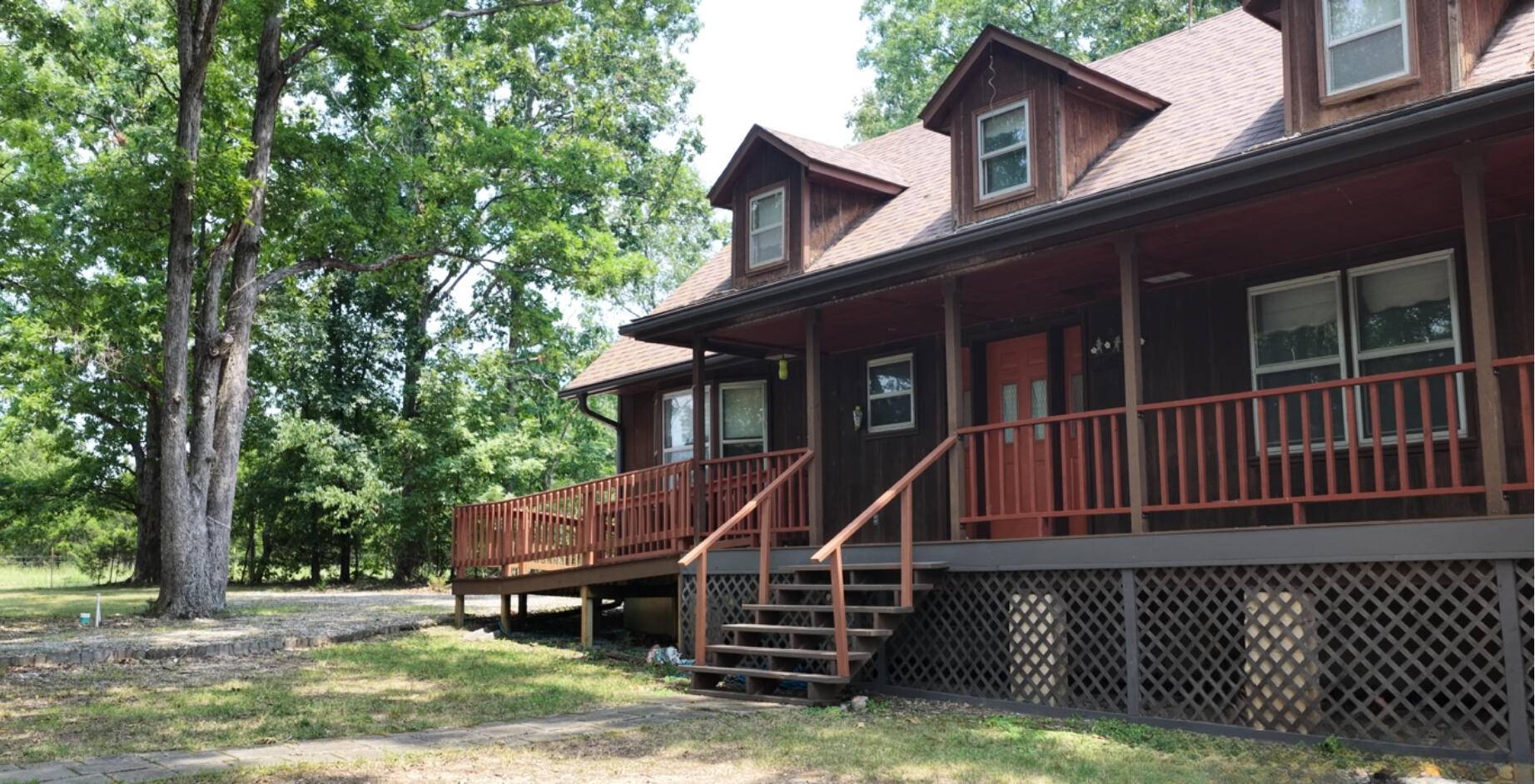 7704 County Road 2770, West Plains, MO 65775
