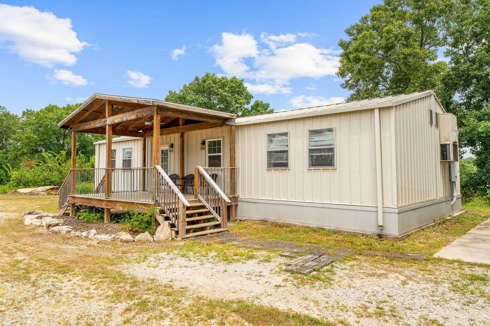 5197 Us Highway 160, Walnut Shade, MO 65771