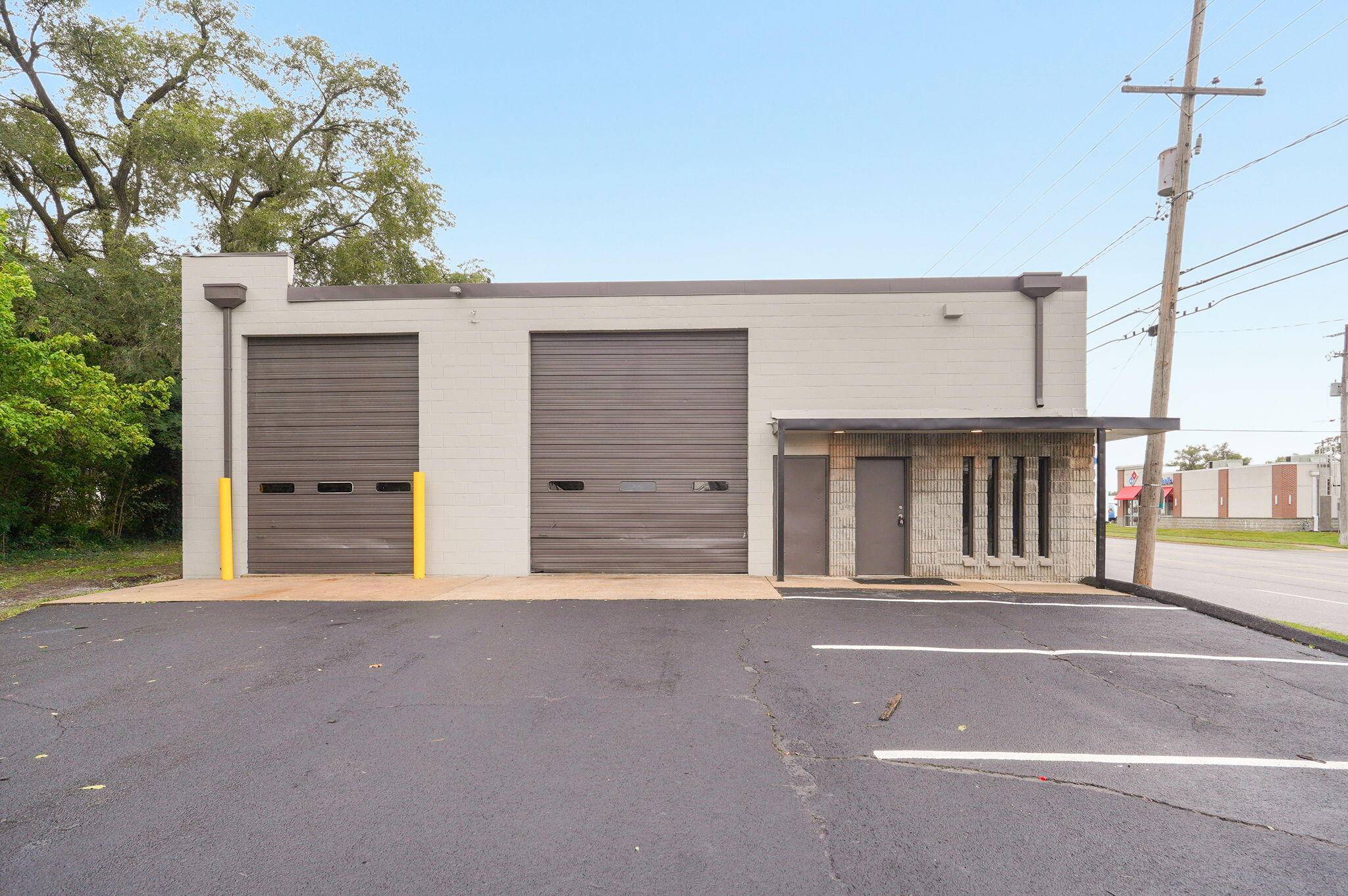 1258 E Kearney ST, Springfield, MO 65803